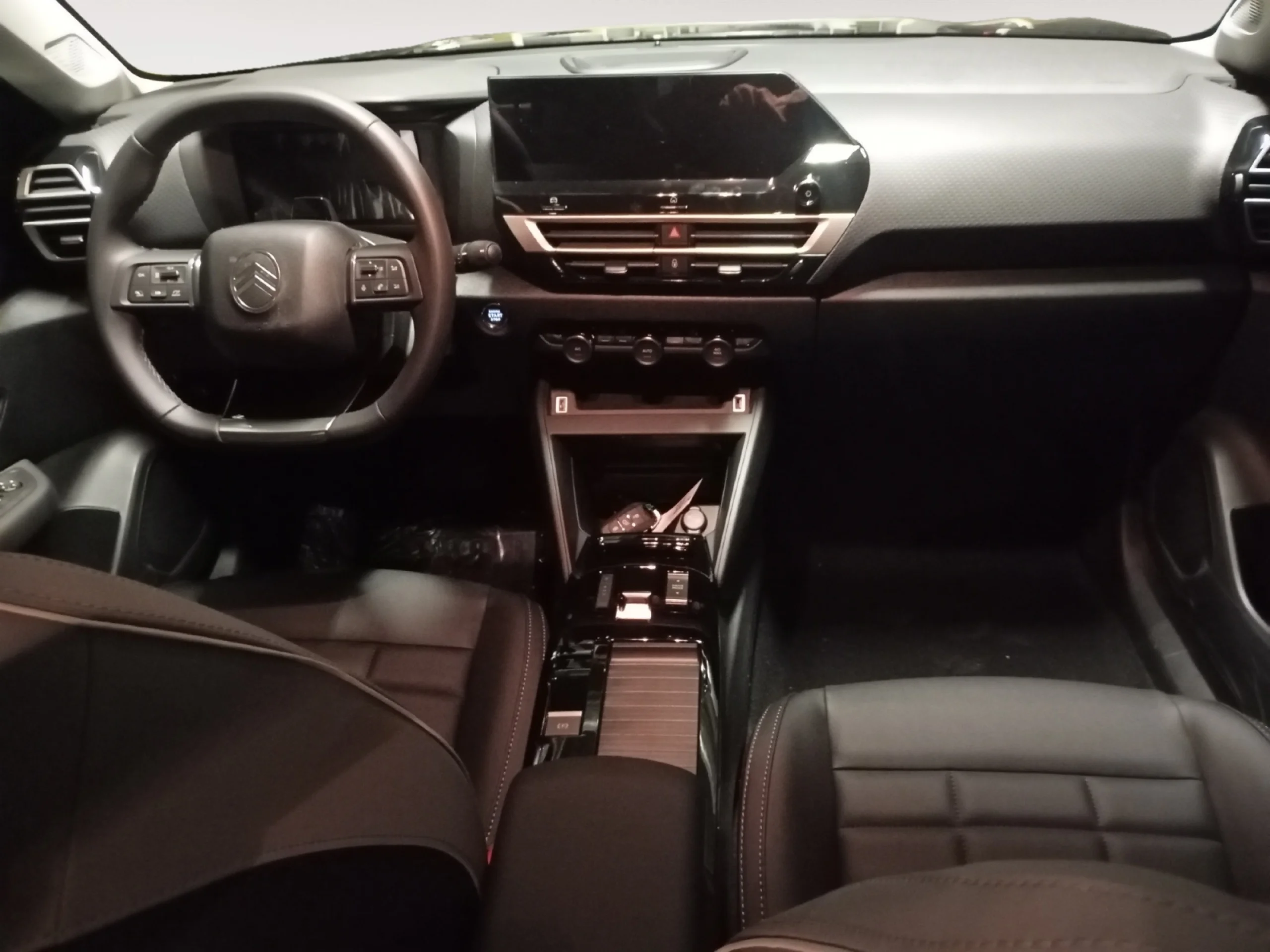 CITROEN C4 x HYBRID 145 Ë DCS6 MAX - Foto 4