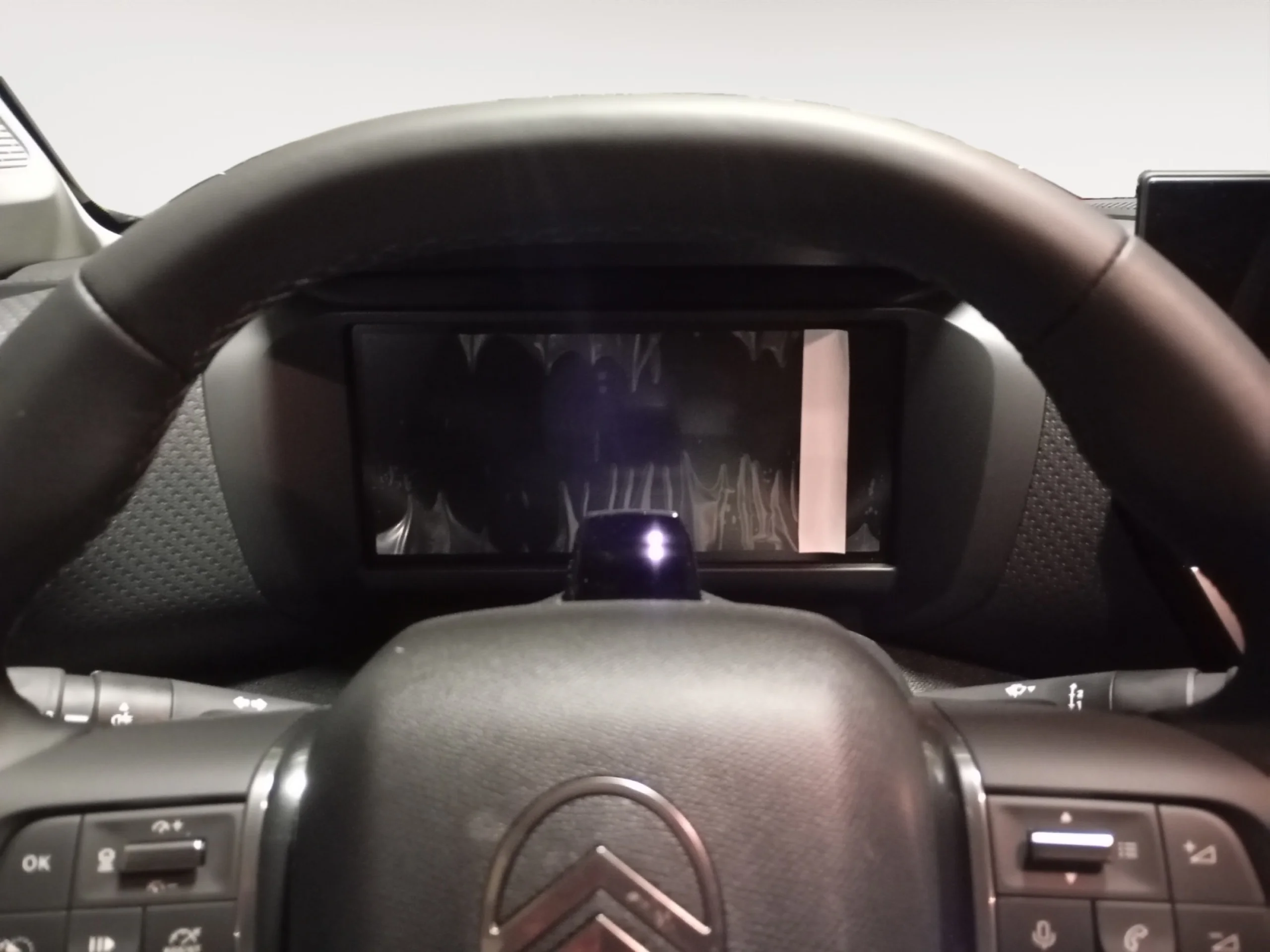CITROEN C4 x HYBRID 145 Ë DCS6 MAX - Foto 7