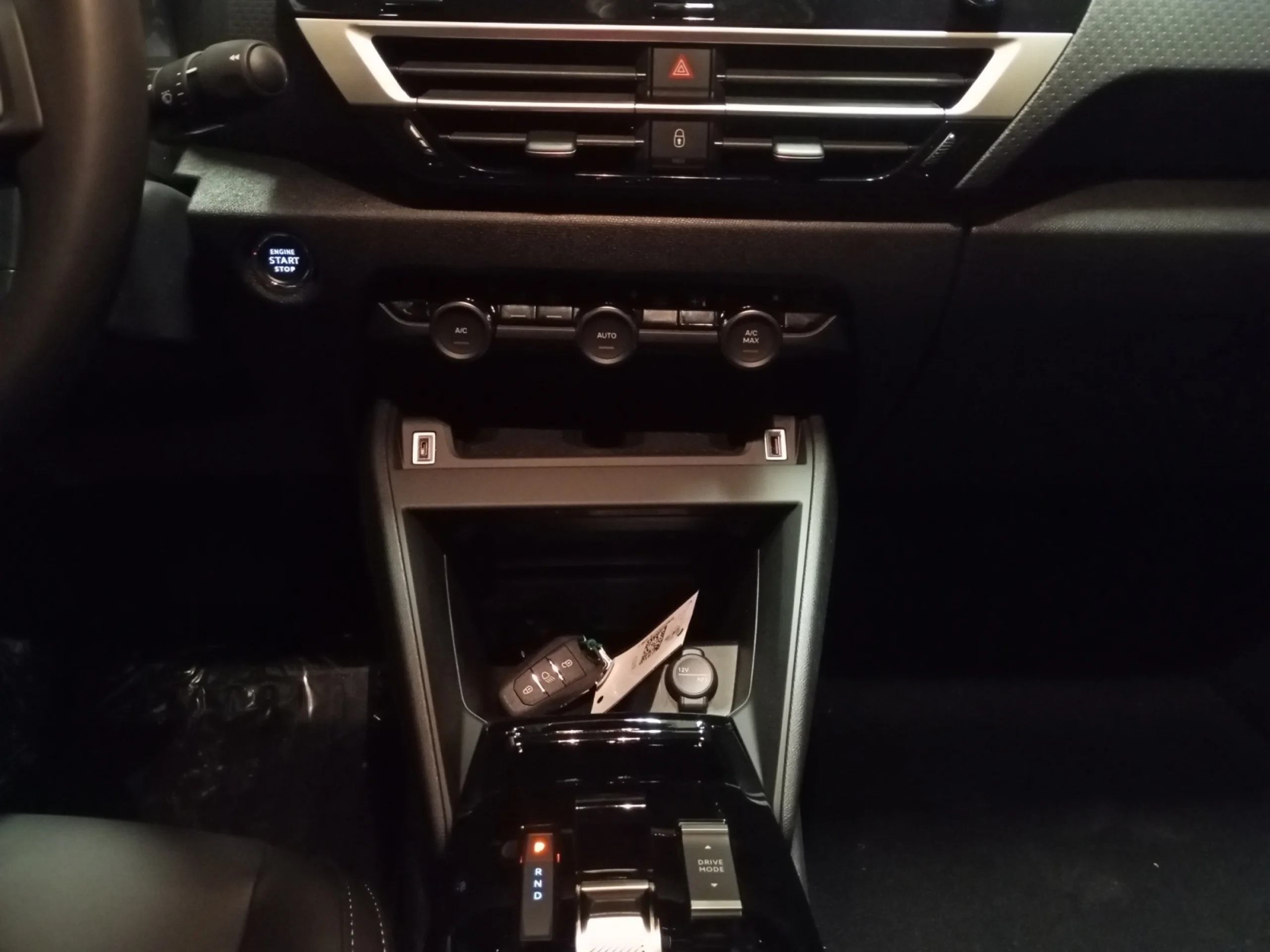 CITROEN C4 x HYBRID 145 Ë DCS6 MAX - Foto 10