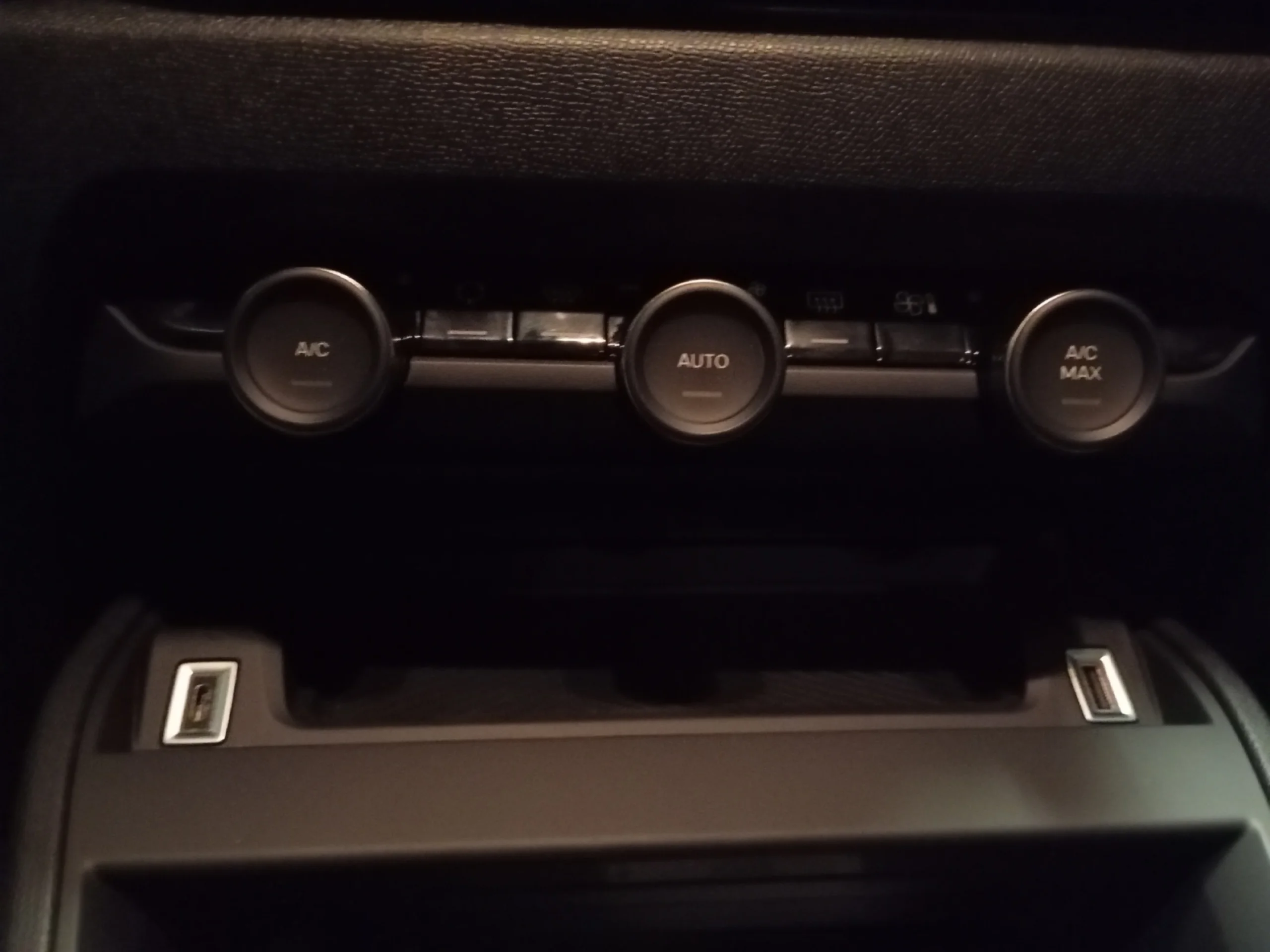 CITROEN C4 x HYBRID 145 Ë DCS6 MAX - Foto 13