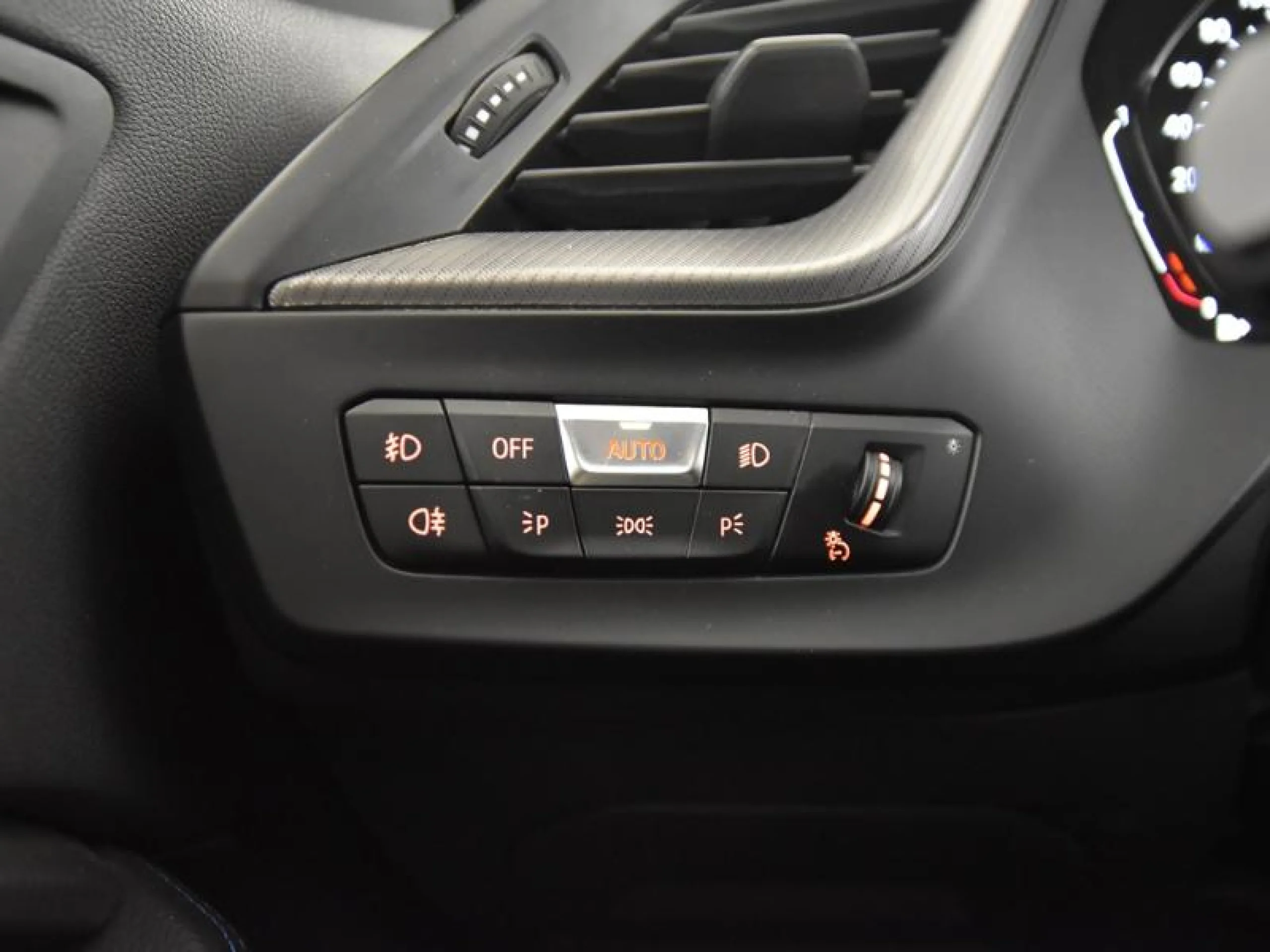 BMW SERIE 1 118I - Foto 16