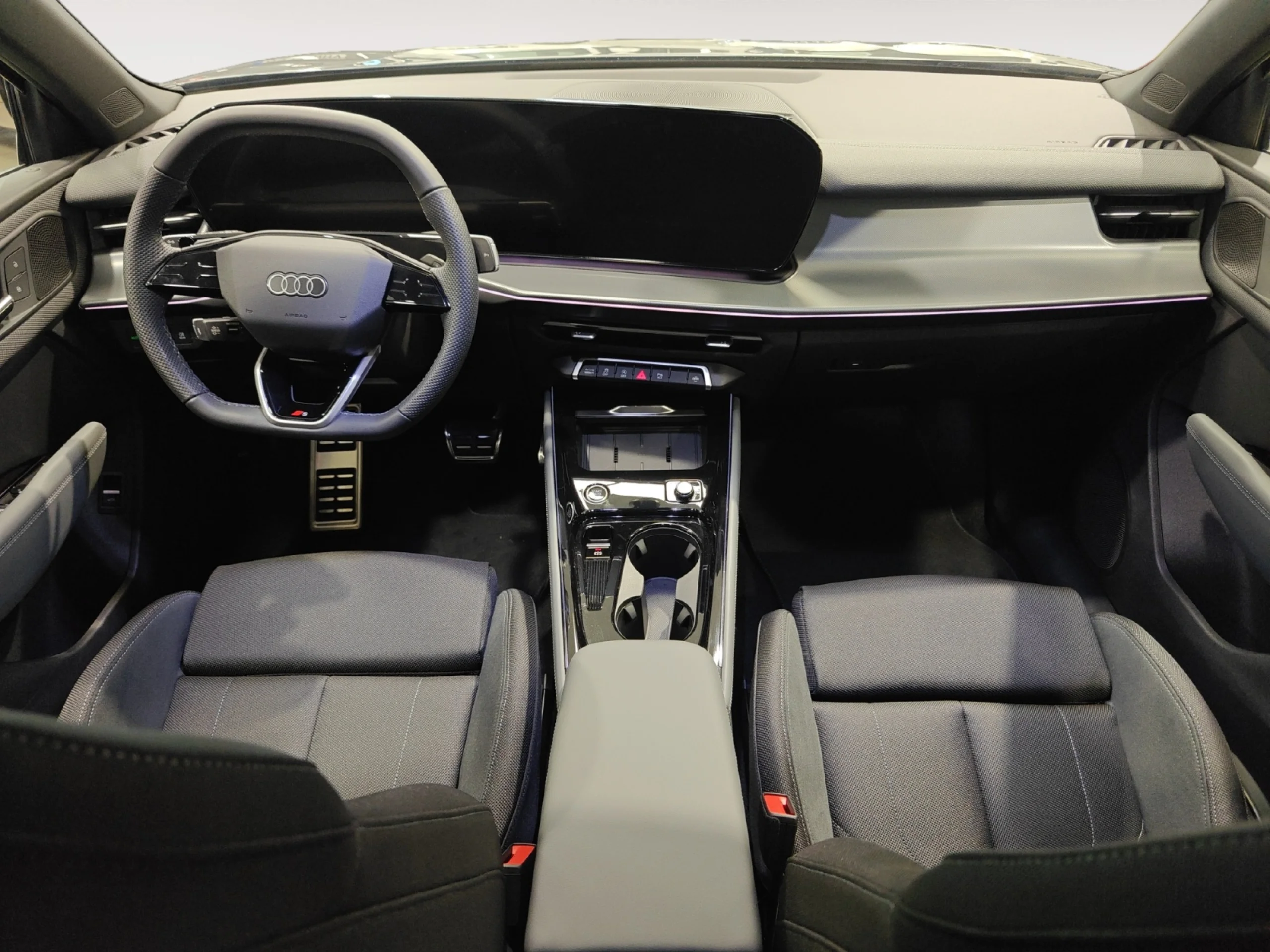 AUDI Q3 Q3 SUV LAUNCH EDITION TDI  110 KW S TRONIC - Foto 4