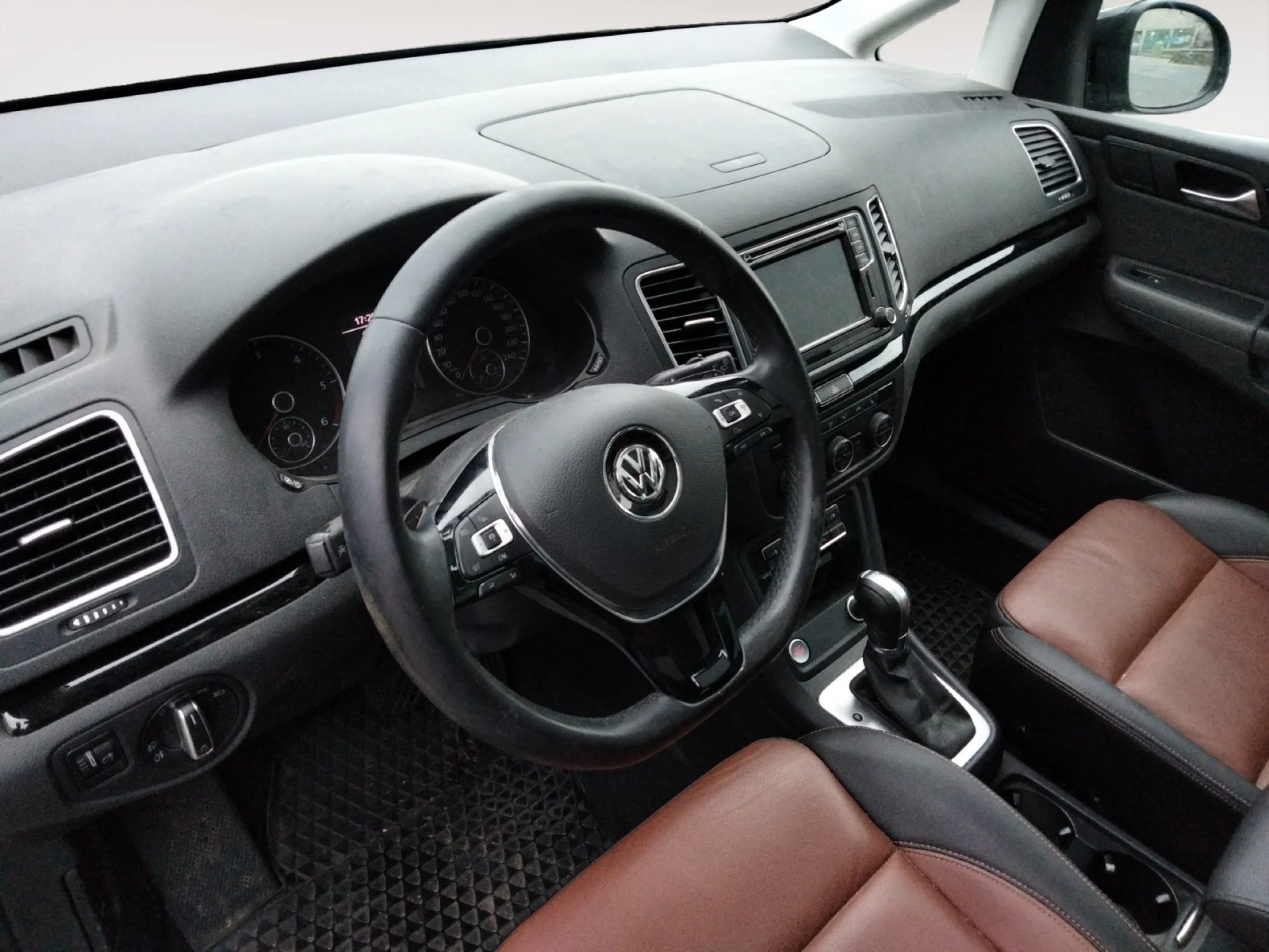 VOLKSWAGEN SHARAN 1 MILLION 2.0 TDI 130KW (177CV) DSG - Foto 11