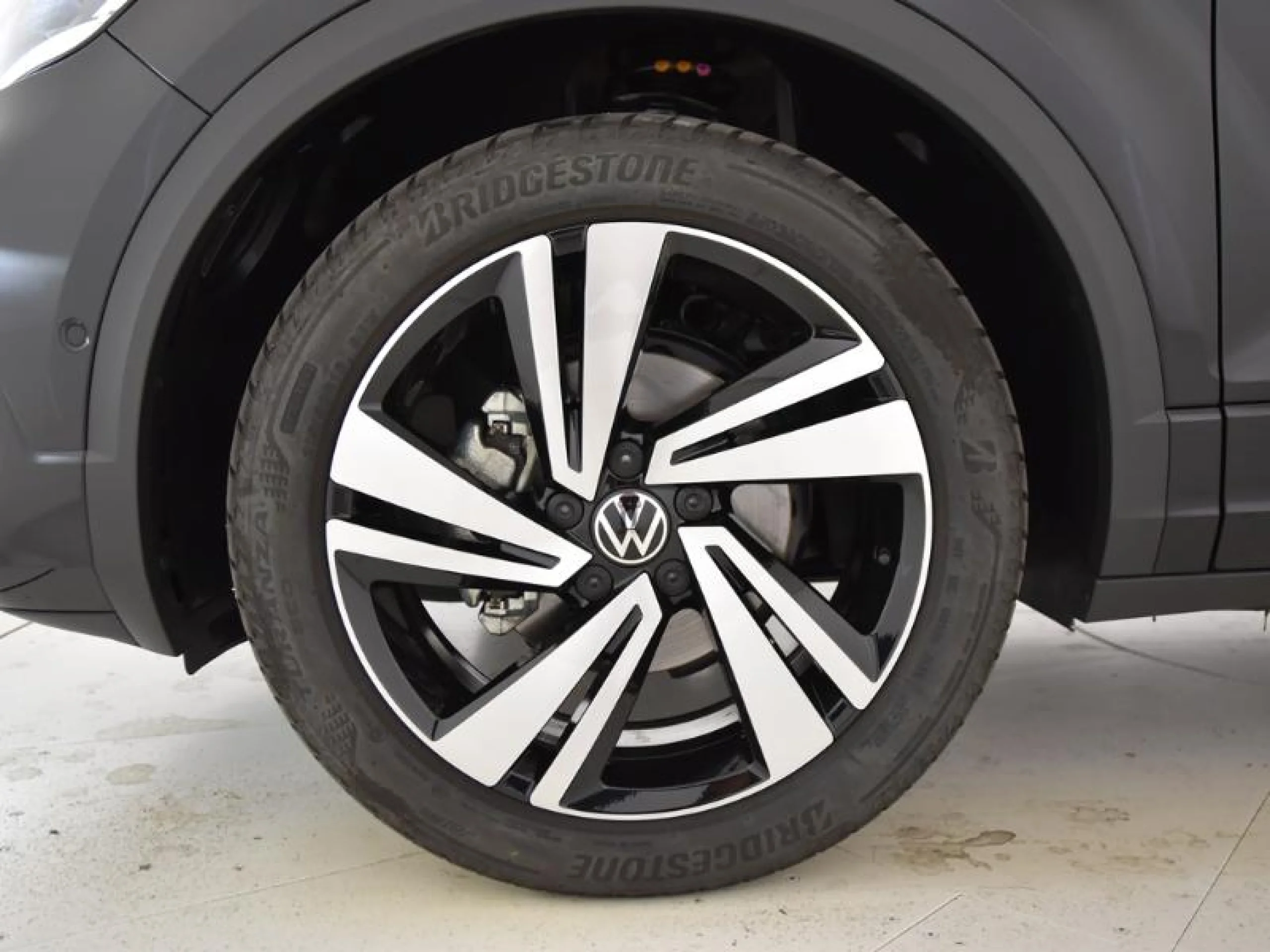 VOLKSWAGEN T ROC T ROC R LINE 1.0 TSI 85 KW (115 CV)  6 VEL. - Foto 8