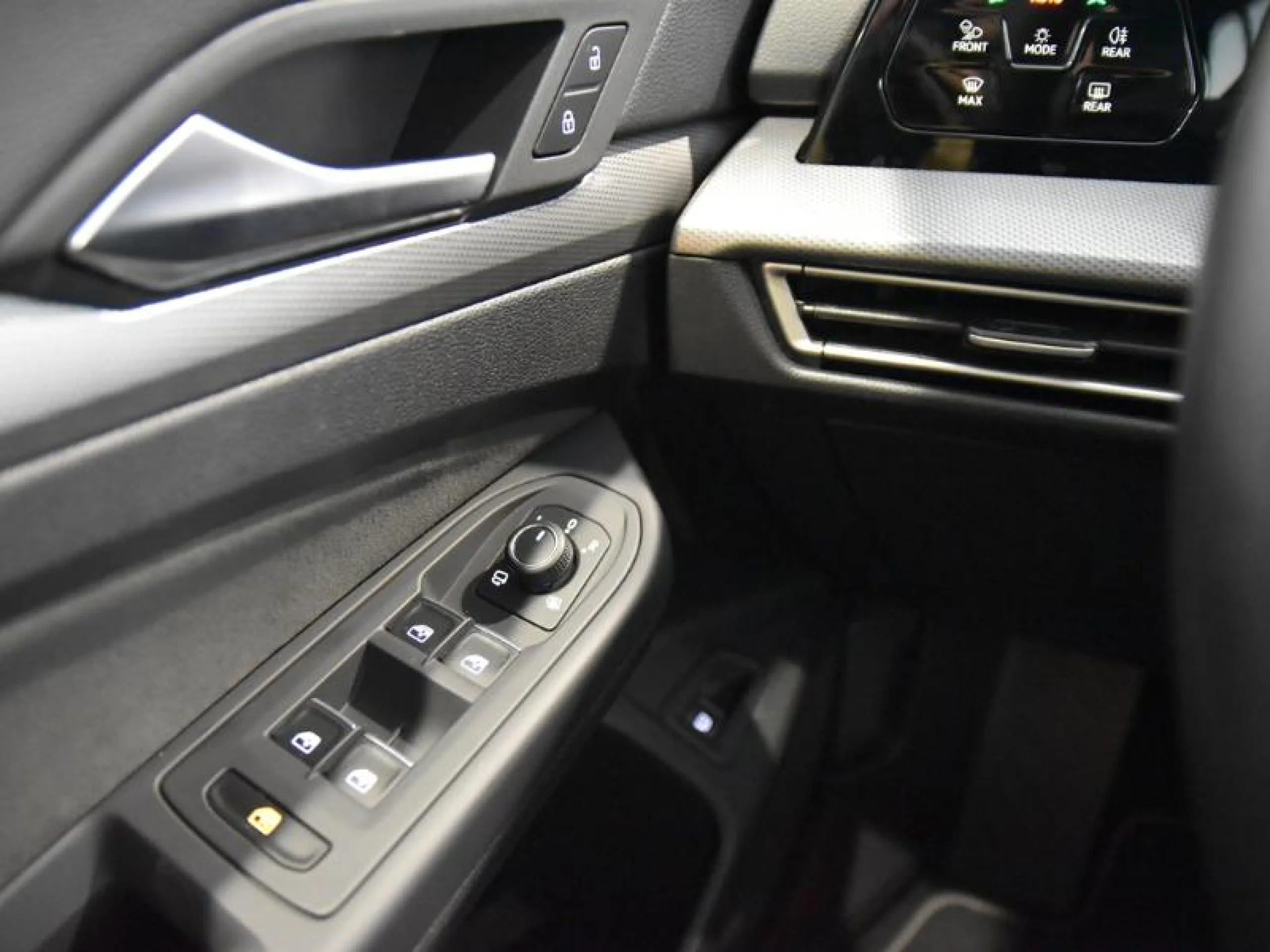 VOLKSWAGEN GOLF STYLE 1.5 PHEV 110KW / 85KW DSG - Foto 16