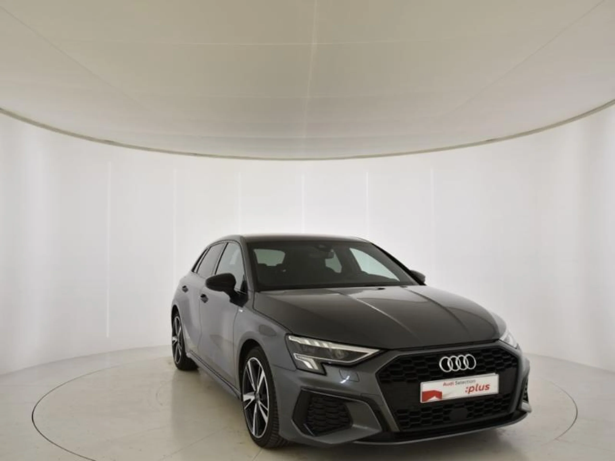 AUDI A3 SPORTBACK BLACK LINE 35 TDI 110KW S TRON - Foto 1