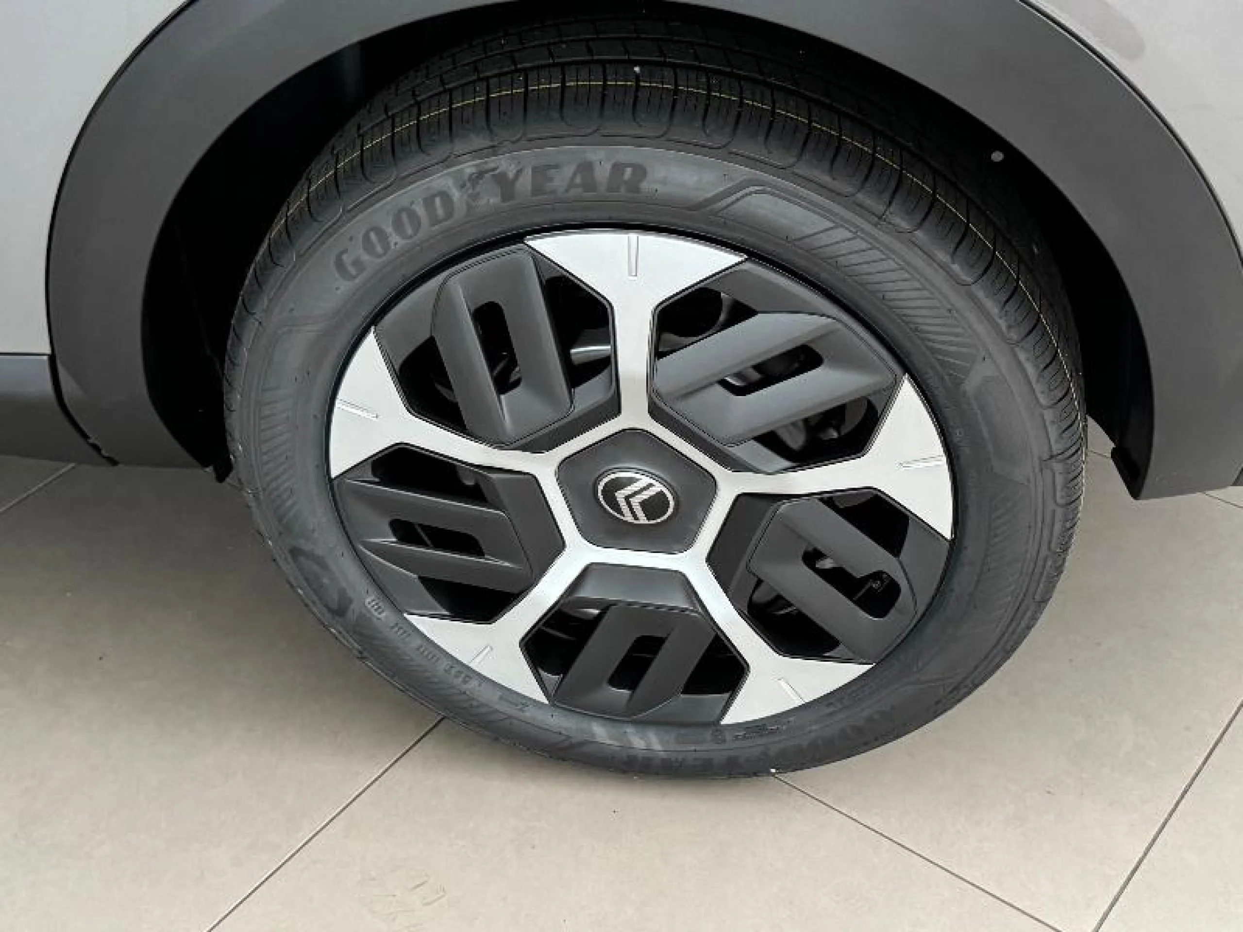 CITROEN C4 x HYBRID 145 Ë DCS6 PLUS - Foto 8