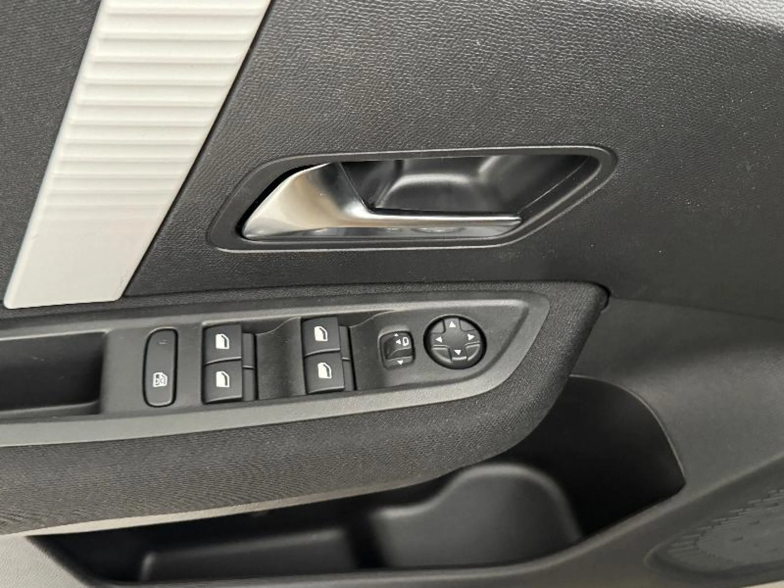 CITROEN C4 x HYBRID 145 Ë DCS6 PLUS - Foto 13