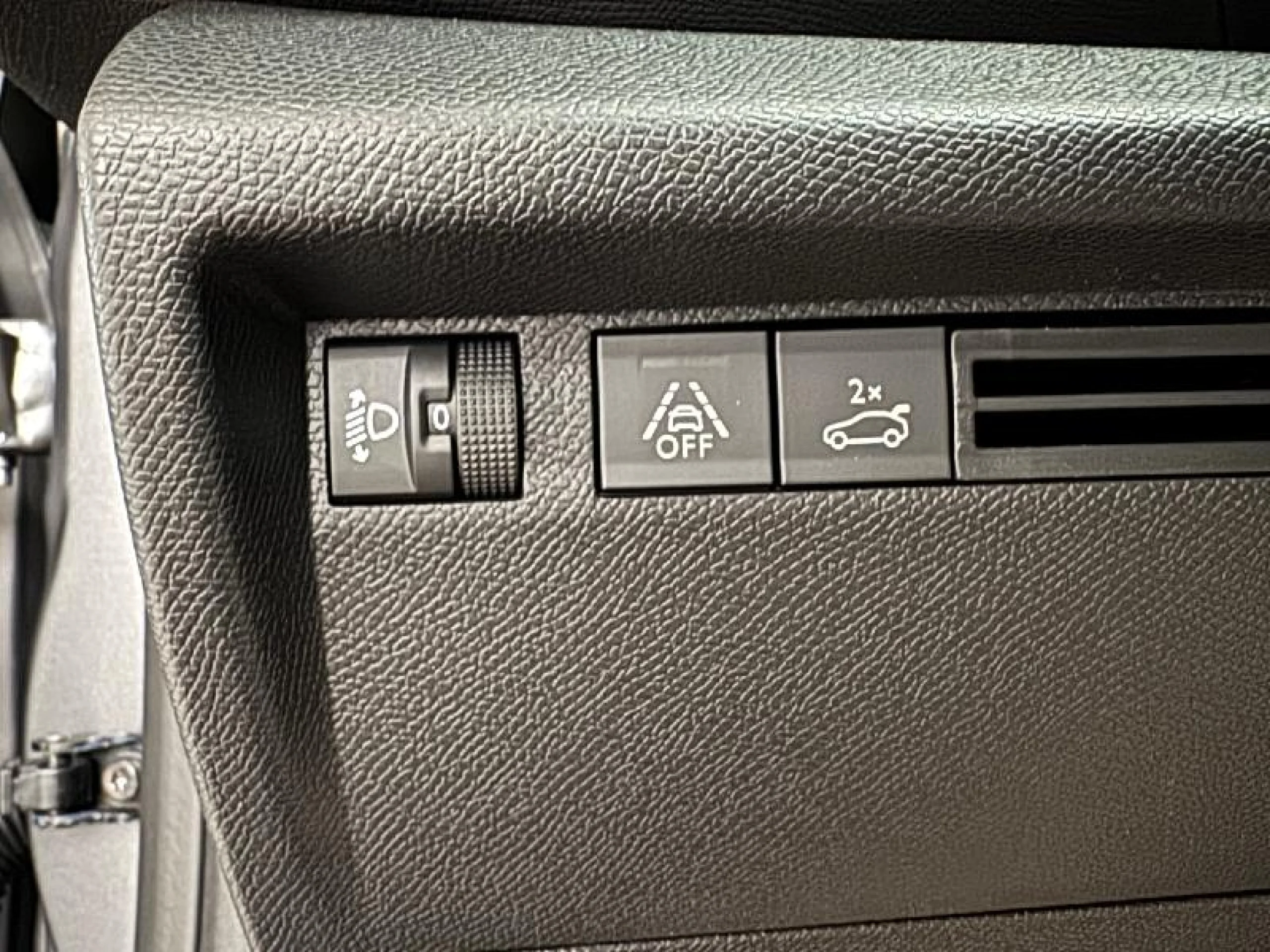 CITROEN C4 x HYBRID 145 Ë DCS6 PLUS - Foto 14