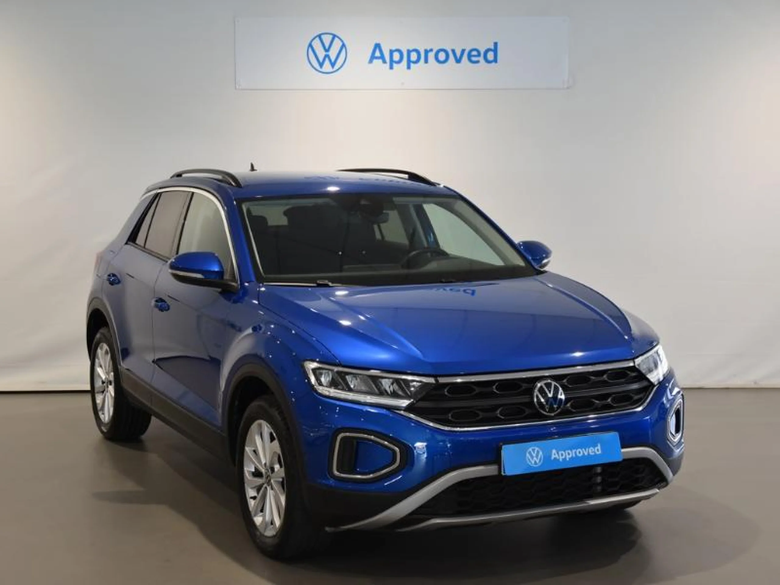 VOLKSWAGEN T ROC ··MÁS·· 1.5 TSI 110KW (150CV) DSG - Foto 1