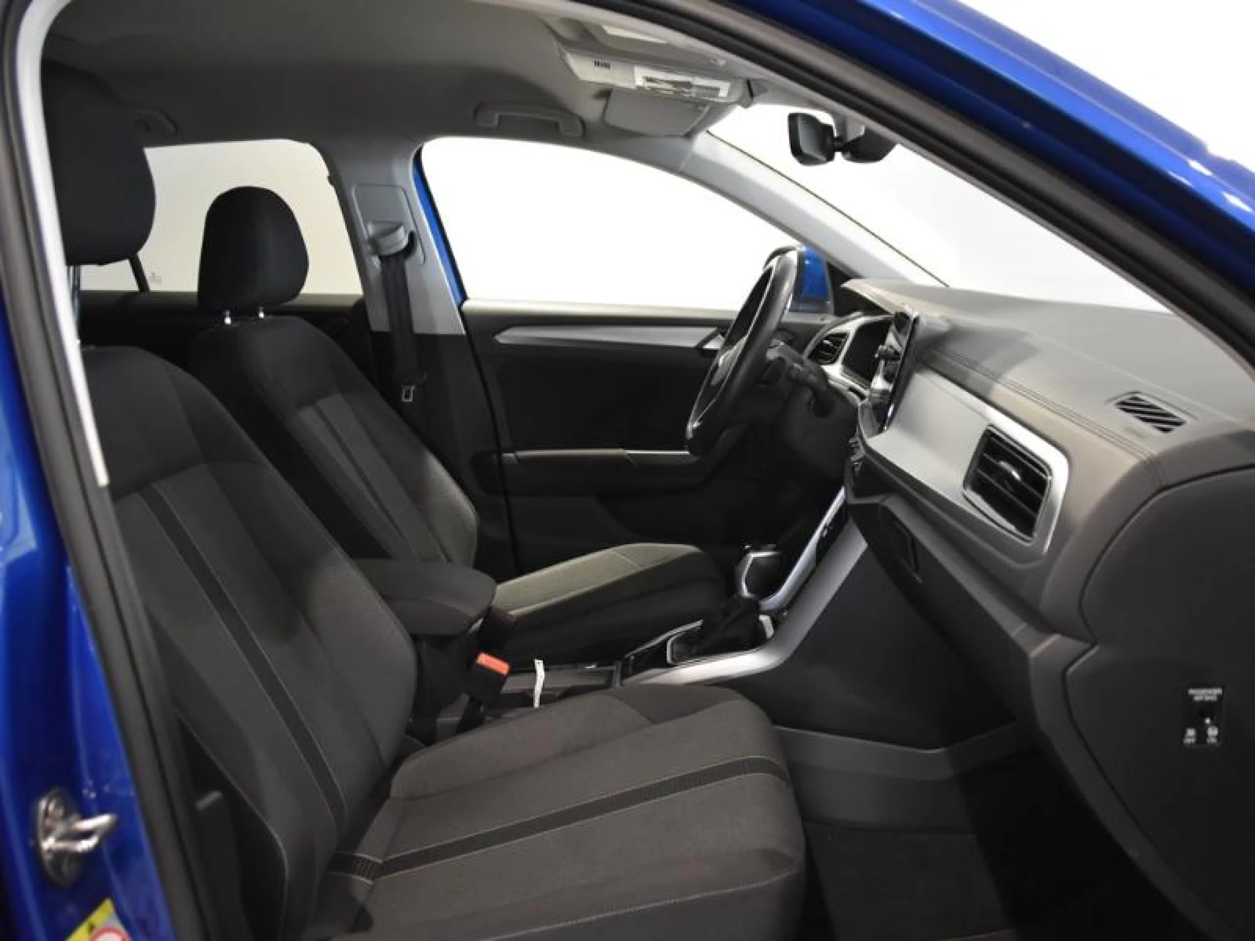 VOLKSWAGEN T ROC ··MÁS·· 1.5 TSI 110KW (150CV) DSG - Foto 5