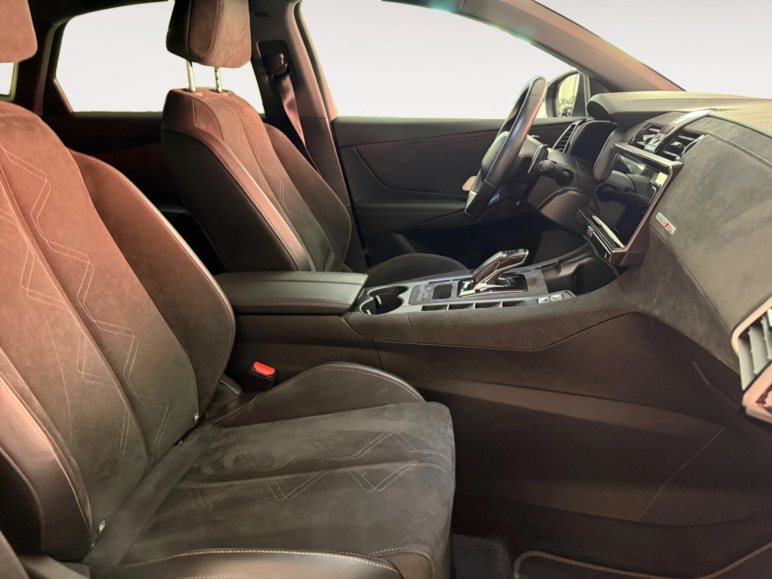 DS DS 7 CROSSBACK BLUEHDI 132KW (180CV) AUTO. PERF.LINE - Foto 5