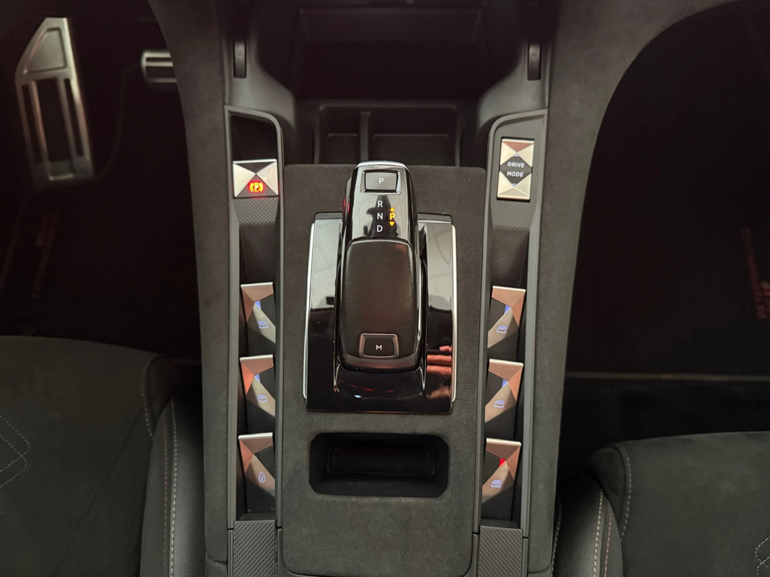 DS DS 7 CROSSBACK BLUEHDI 132KW (180CV) AUTO. PERF.LINE - Foto 13