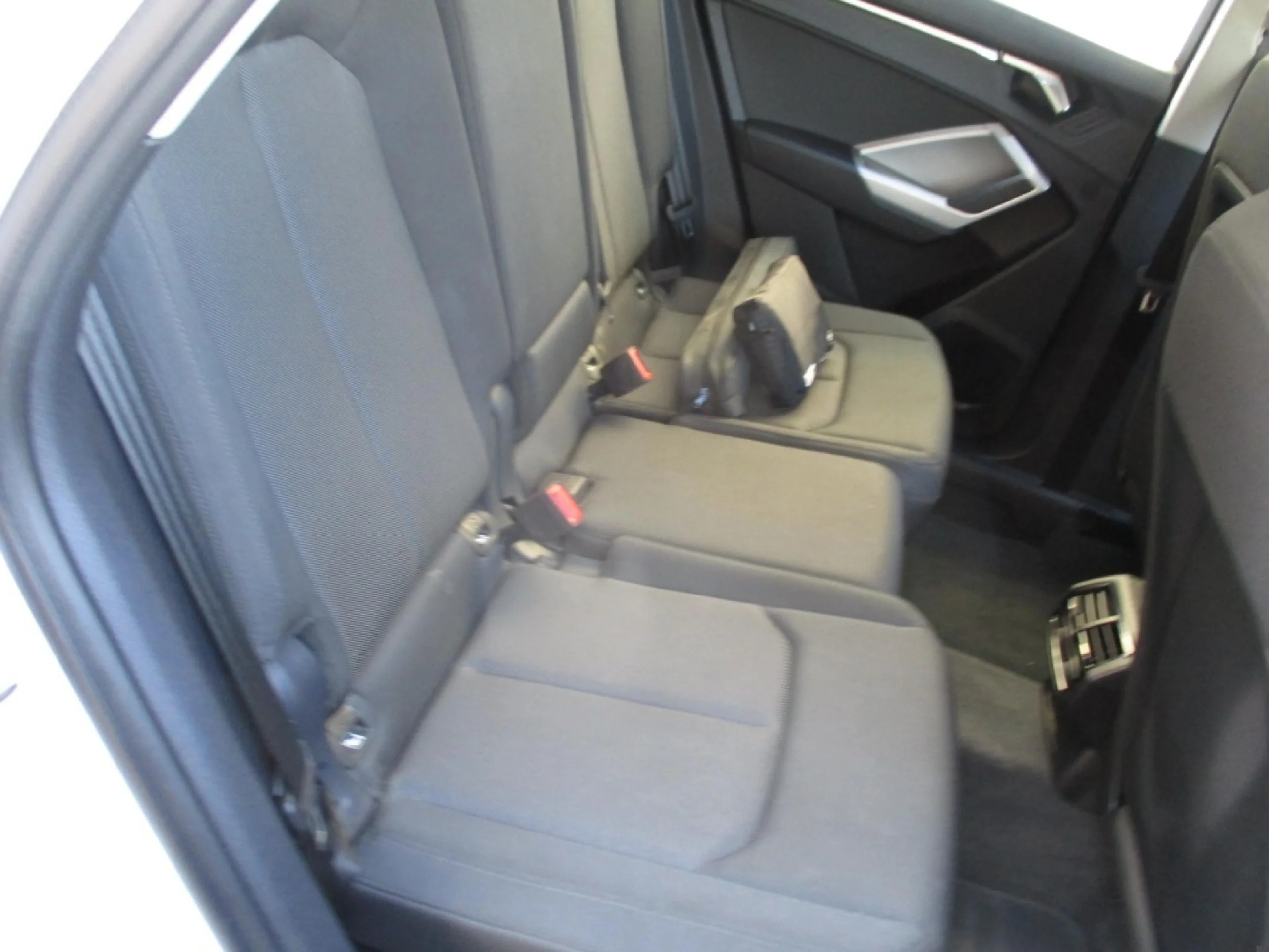 AUDI Q3 ADVANCED 35 TDI 110KW (150CV) S TRONIC - Foto 6