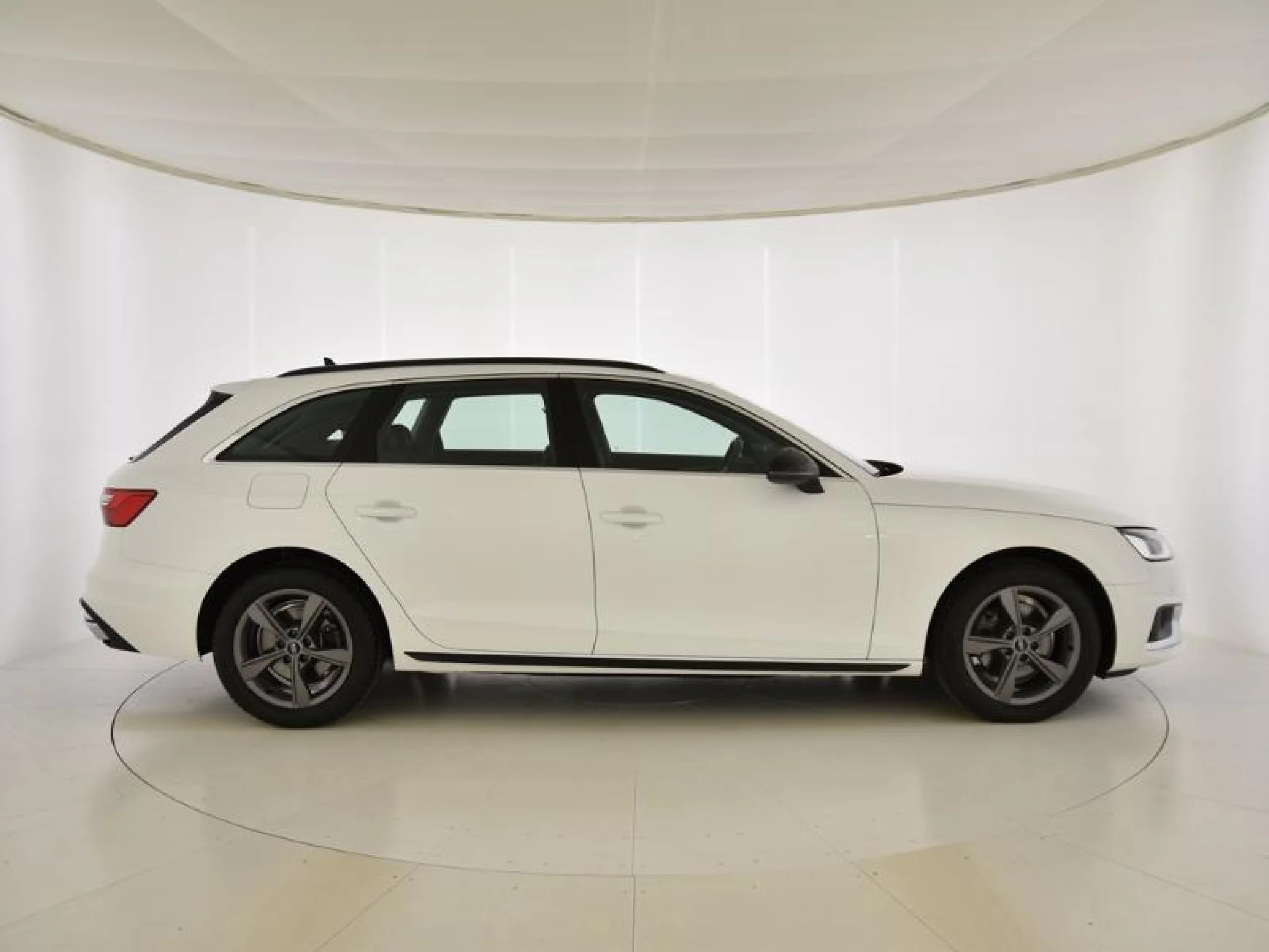 AUDI A4 AVANT ADVANCED 30 TDI 100KW S TRONIC - Foto 3