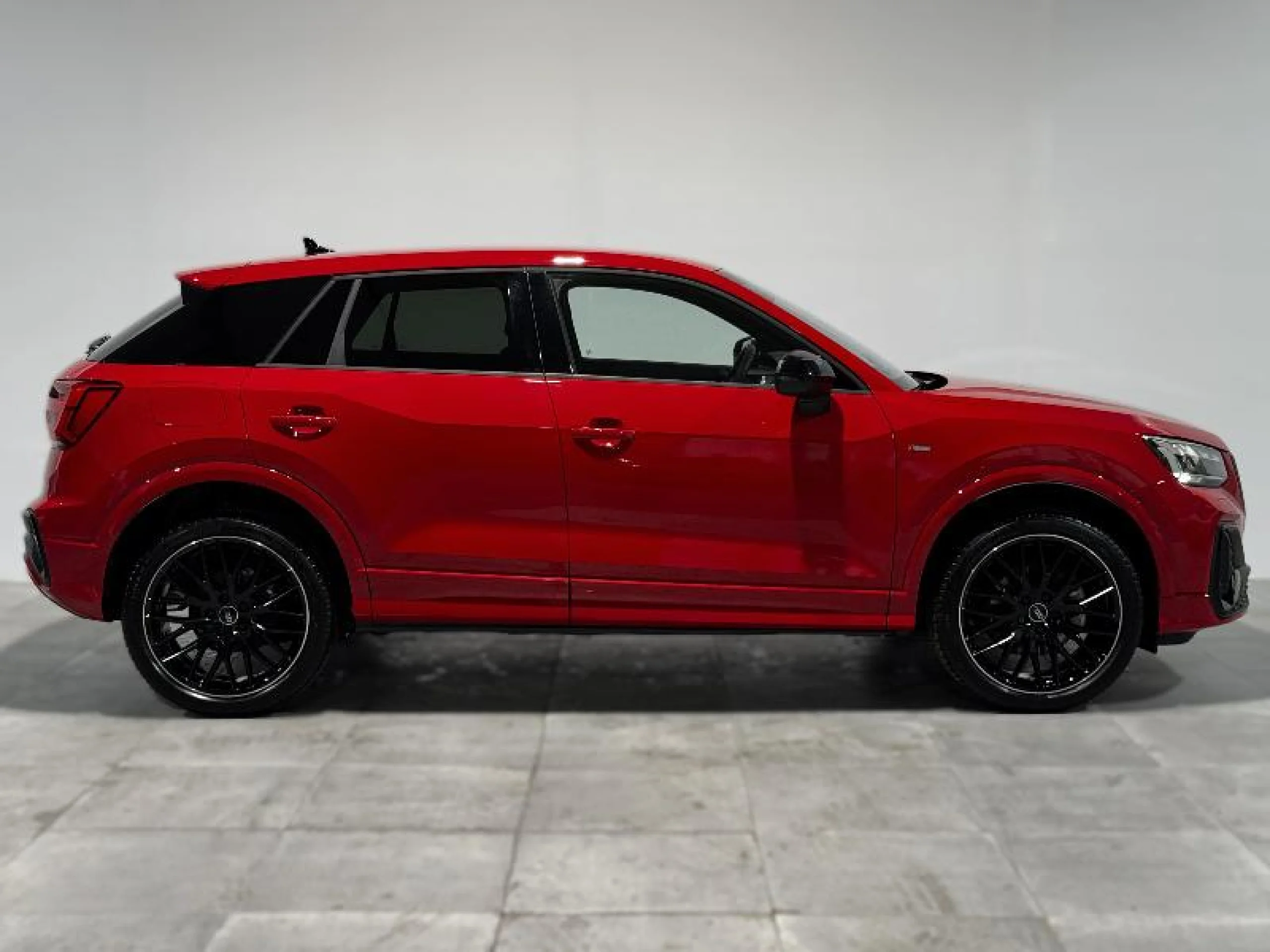 AUDI Q2 ADRENALIN 35 TFSI 110KW (150CV) S TRONIC - Foto 3