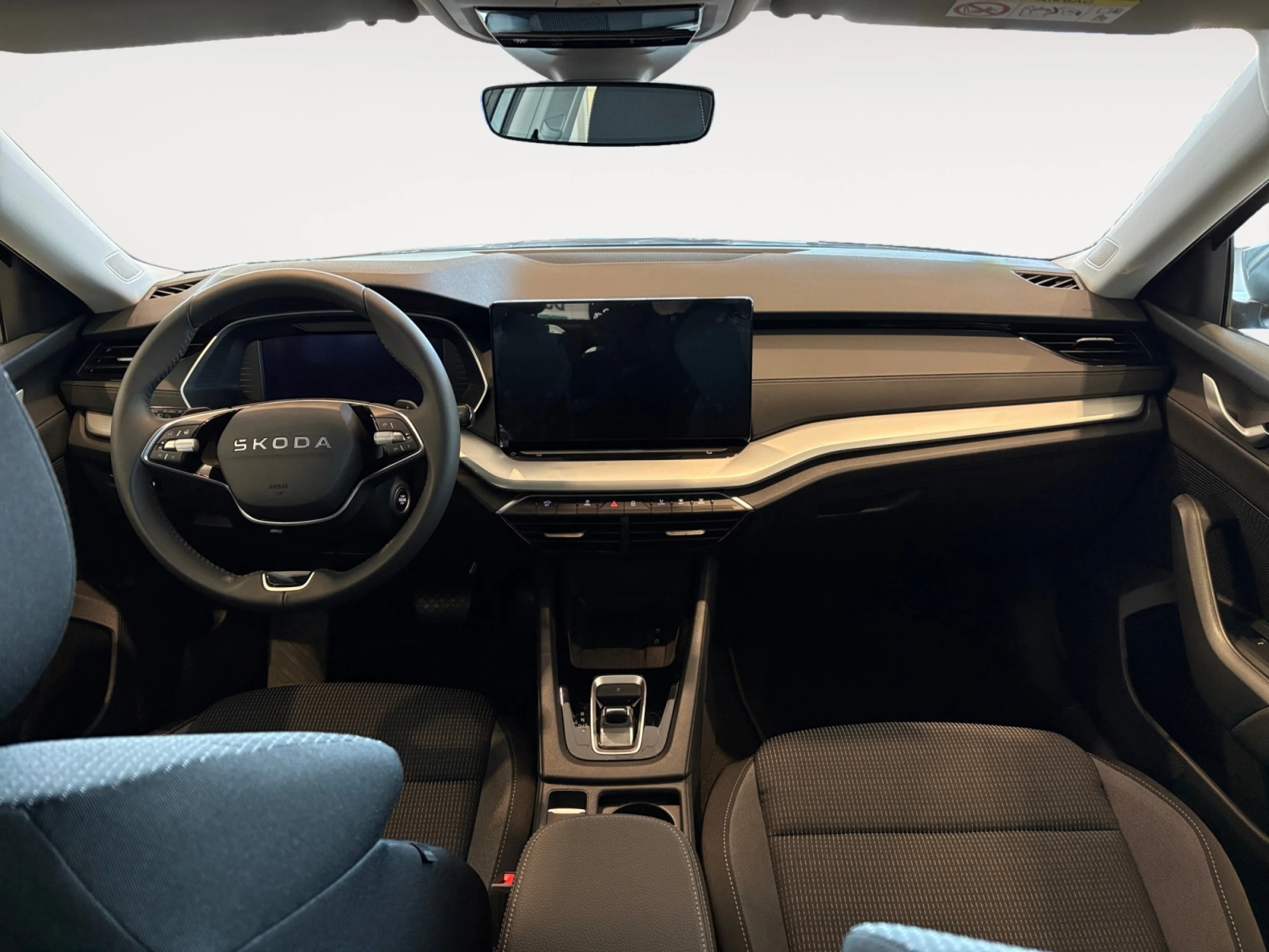 SKODA OCTAVIA OCTAVIA SELECTION 1,5 TSI M HEV 85 KW (115 CV) DSG 7 VEL. - Foto 4