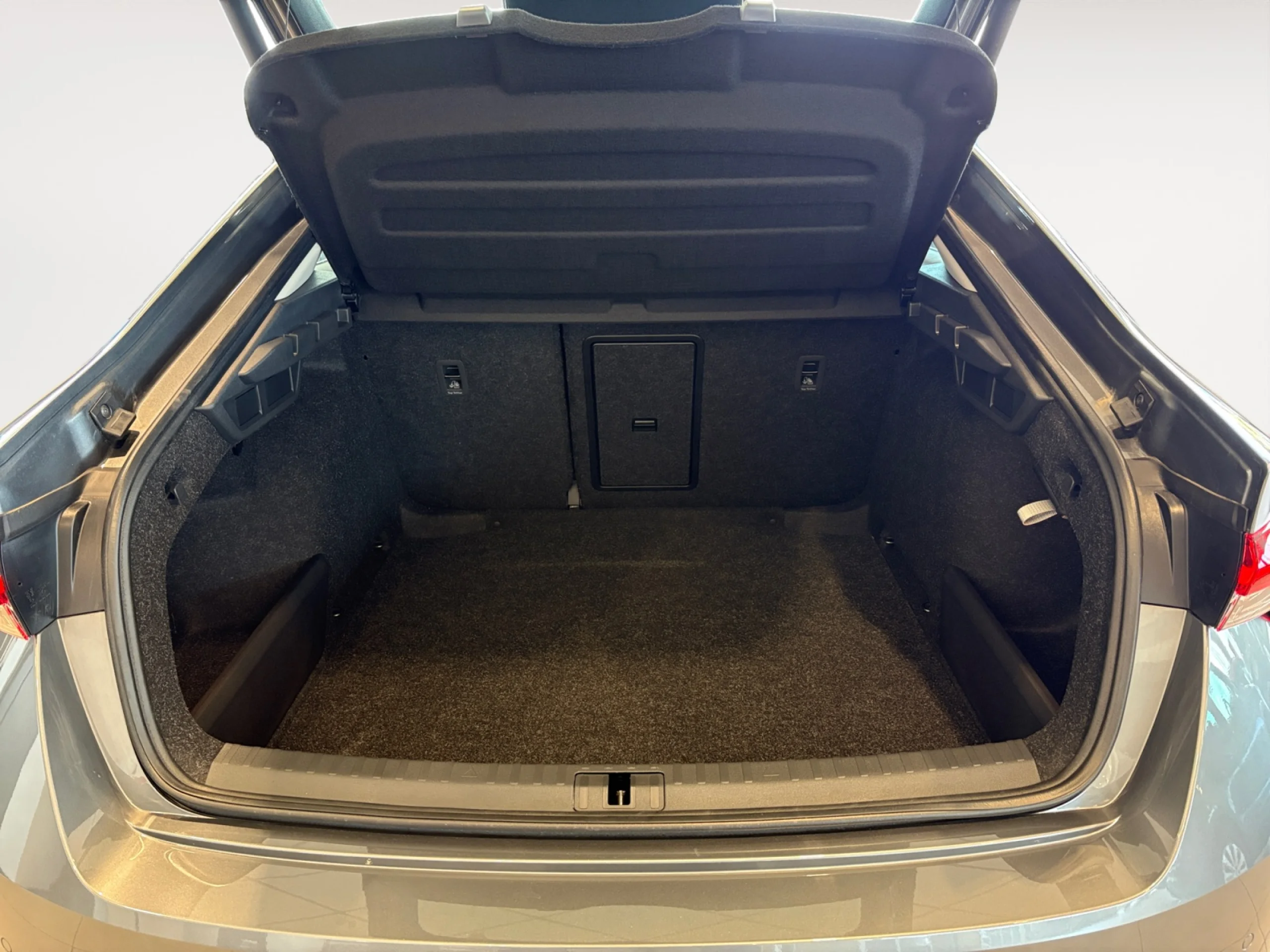 SKODA OCTAVIA OCTAVIA SELECTION 1,5 TSI M HEV 85 KW (115 CV) DSG 7 VEL. - Foto 8