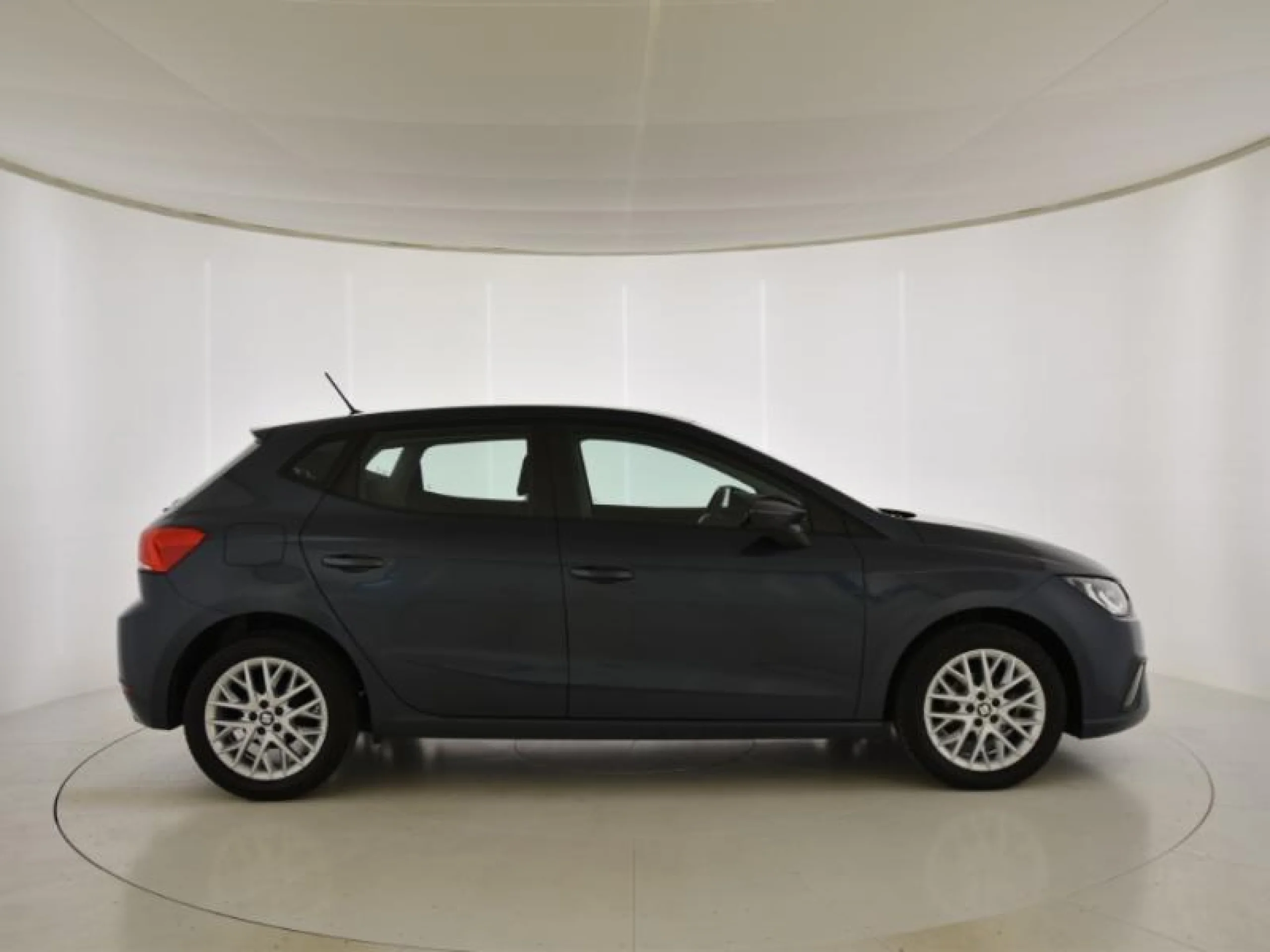 SEAT IBIZA 1.0 MPI 59KW (80CV) STYLE PLUS - Foto 3