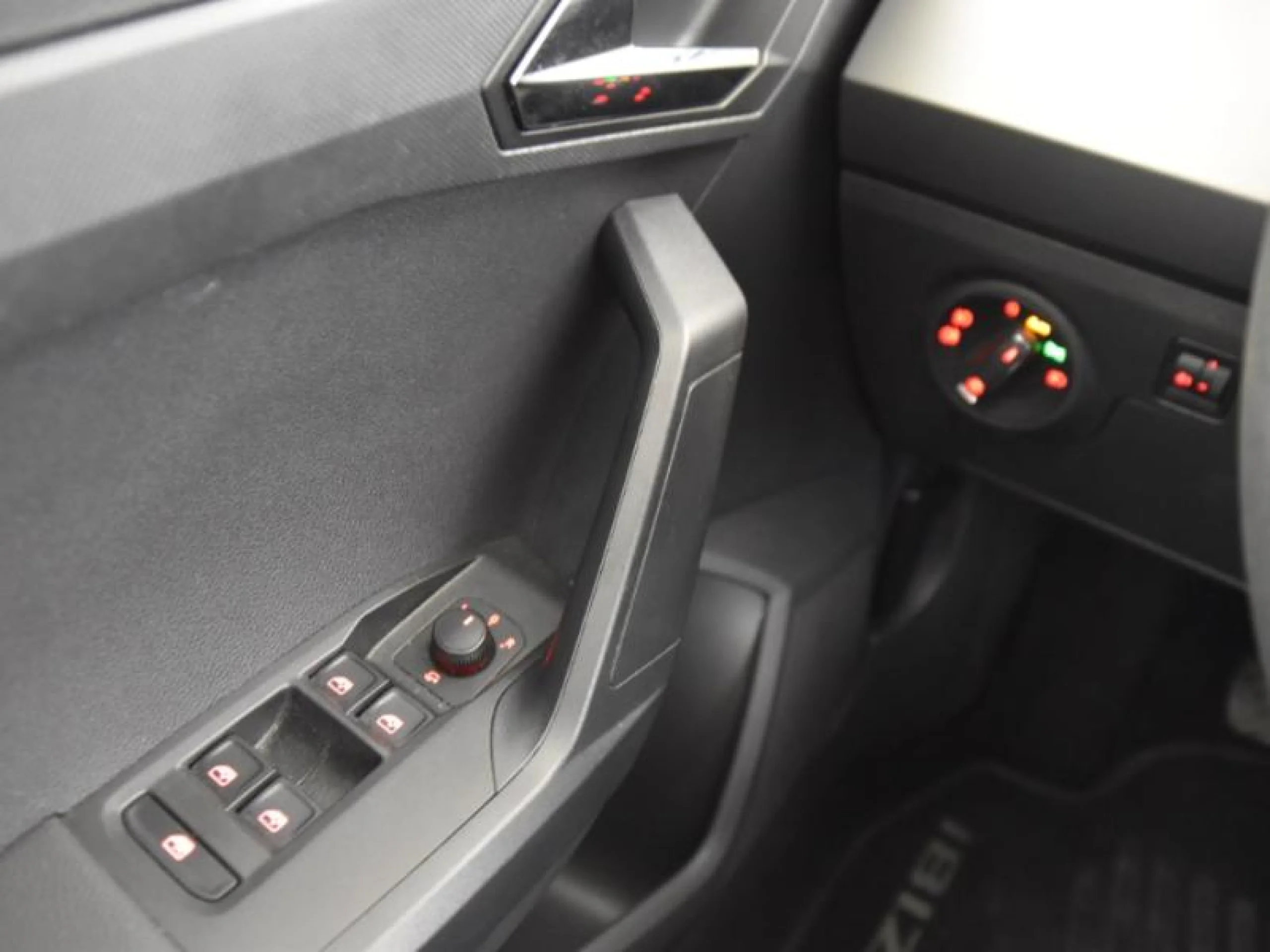 SEAT IBIZA 1.0 MPI 59KW (80CV) STYLE PLUS - Foto 15