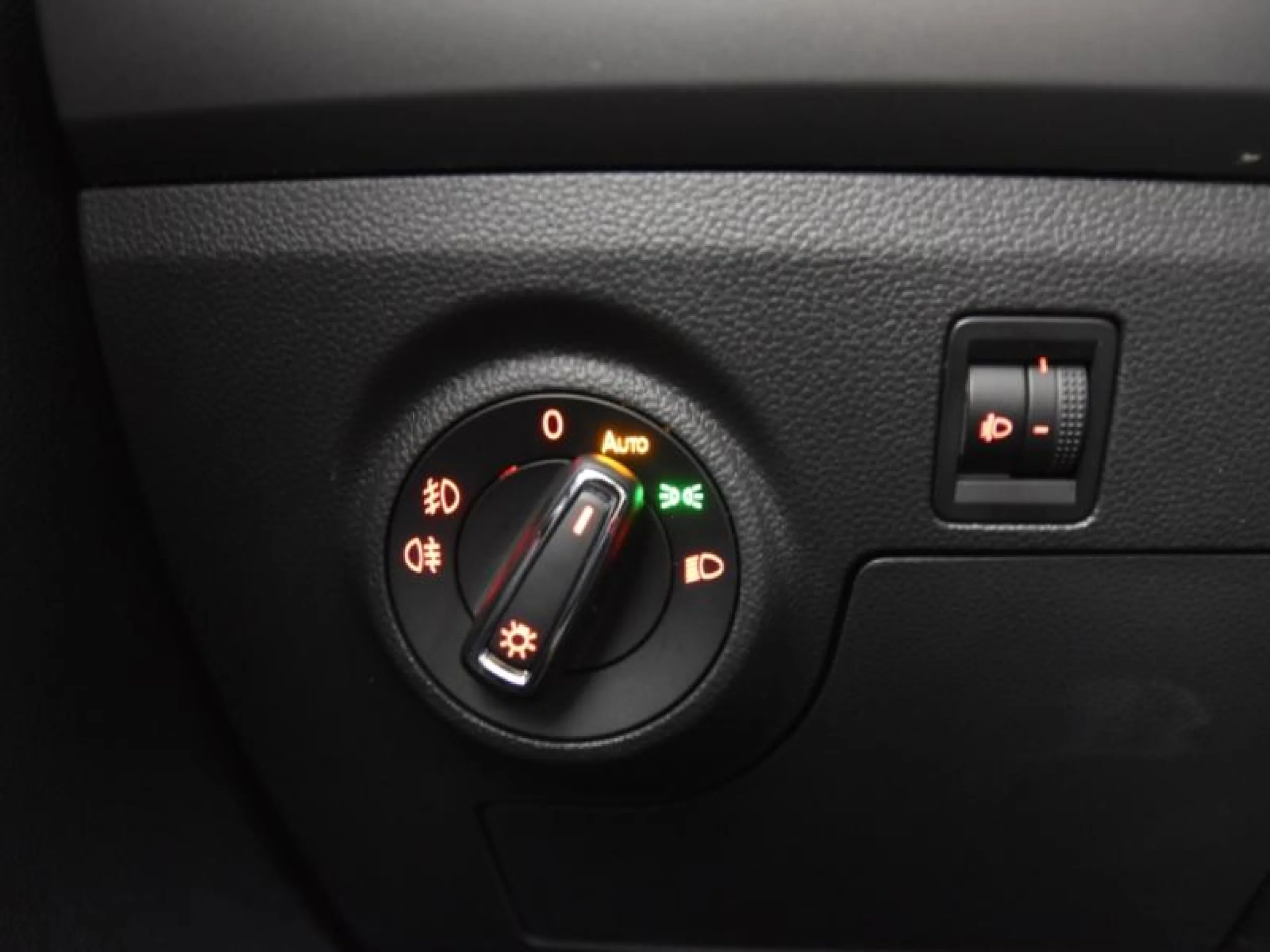 SEAT IBIZA 1.0 MPI 59KW (80CV) STYLE PLUS - Foto 16