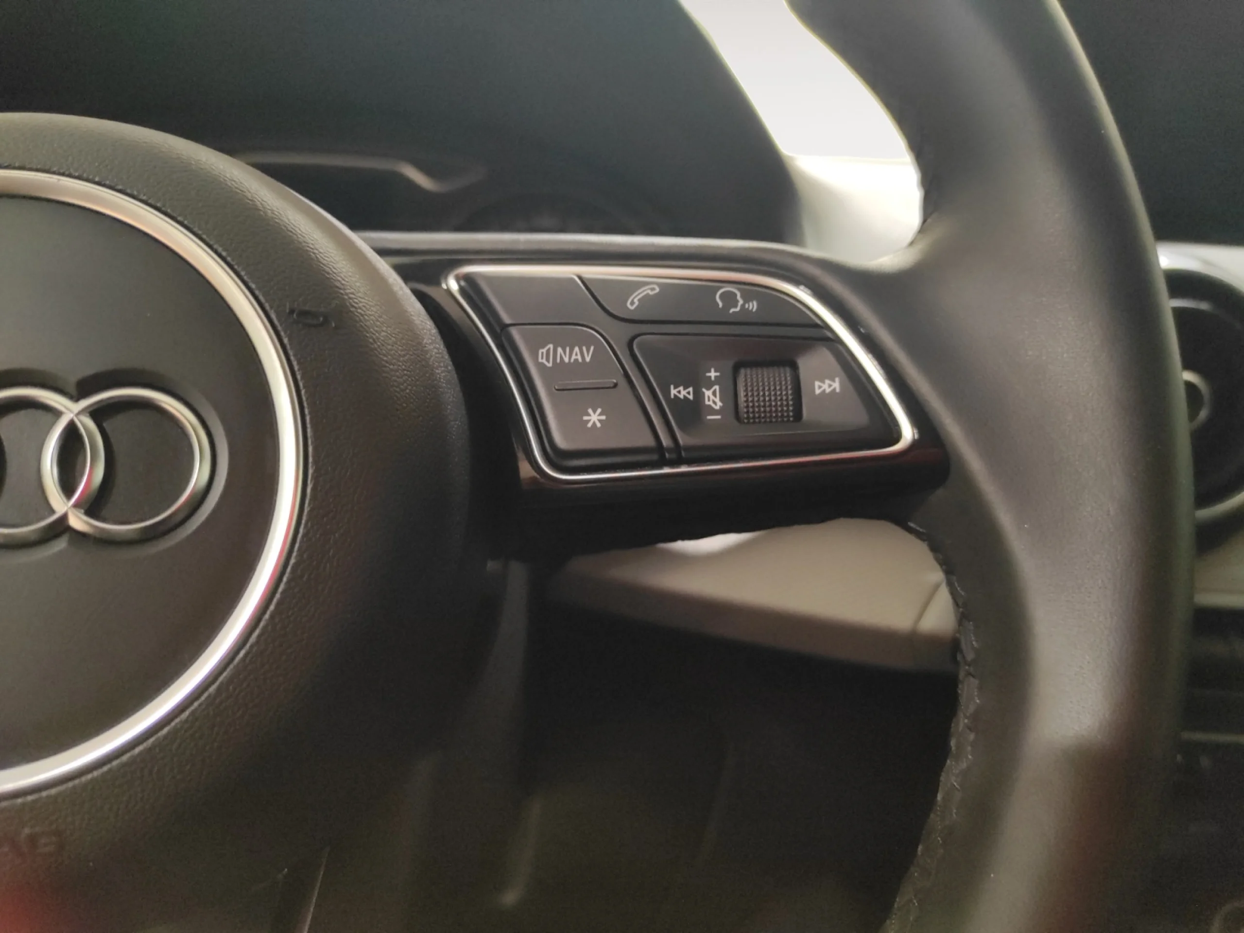 AUDI Q2 ADVANCED 30 TFSI 81KW (110CV) - Foto 12