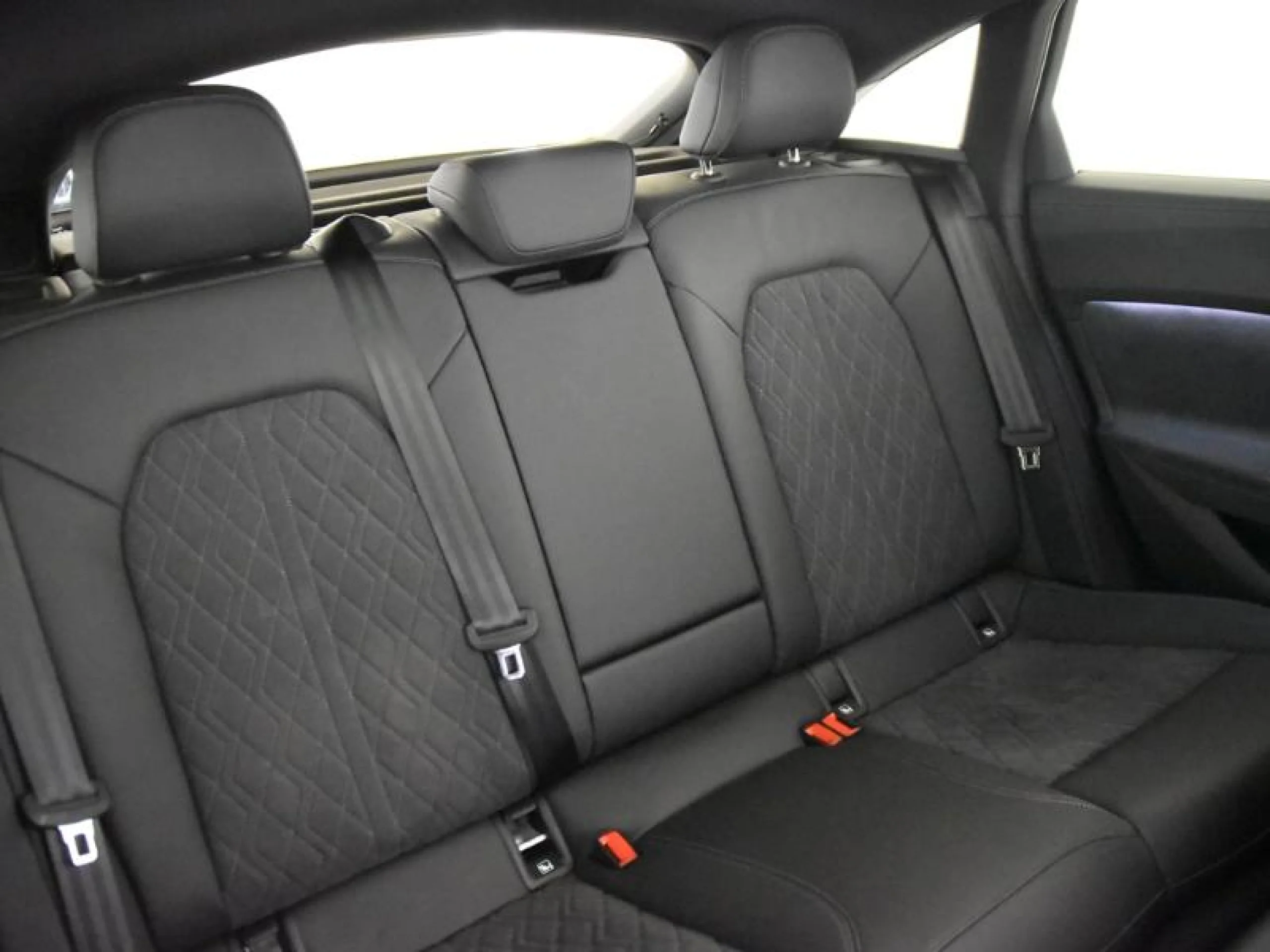 AUDI A5 E HYBRID QUATTRO 220KW(299CV) BLACK LINE - Foto 5