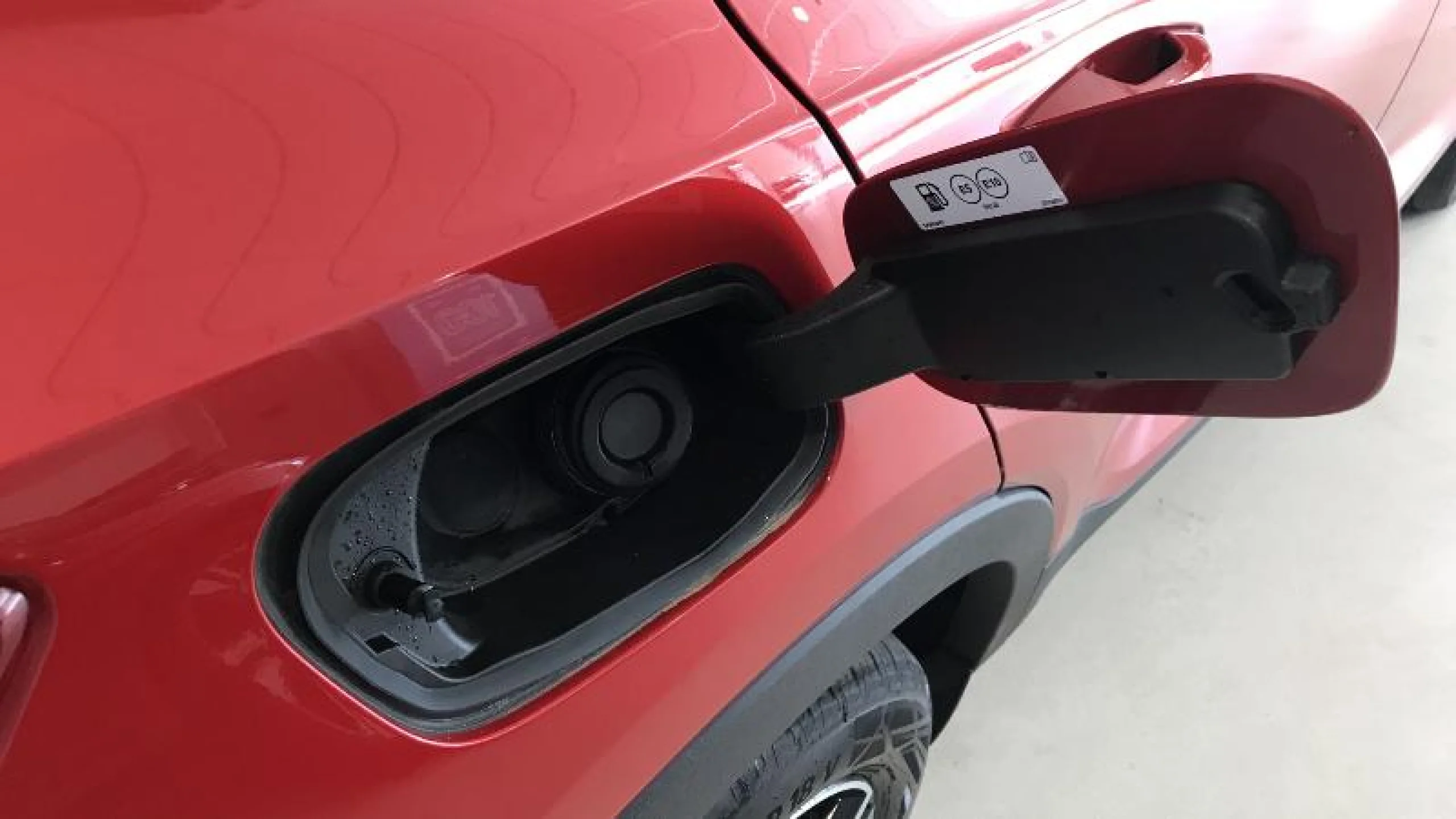 VOLVO XC40 2.0 B3 G PLUS DARK AUTO - Foto 20
