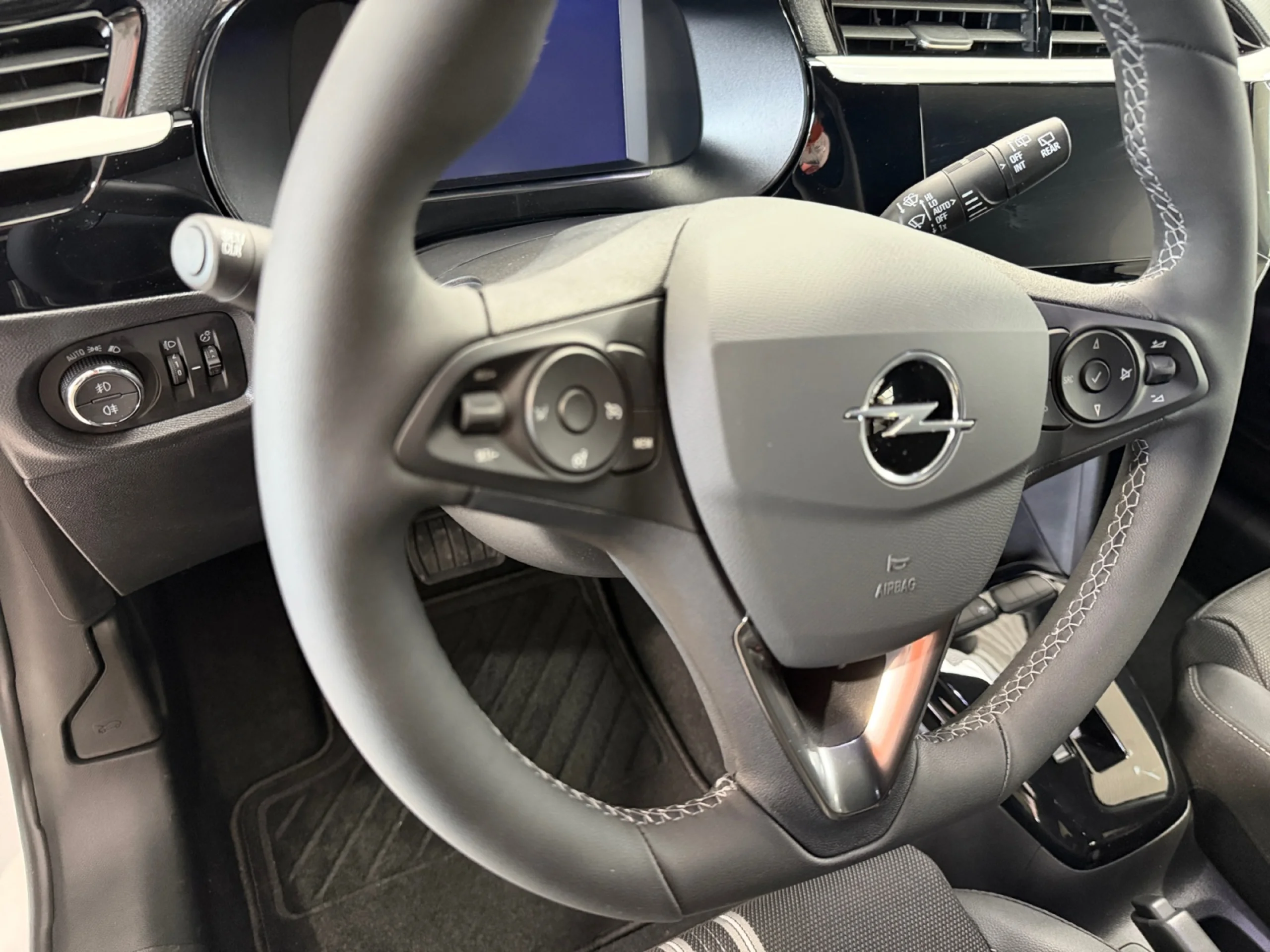 OPEL CORSA 1.2T XHL HYBRID 81KW YES EDCT - Foto 11
