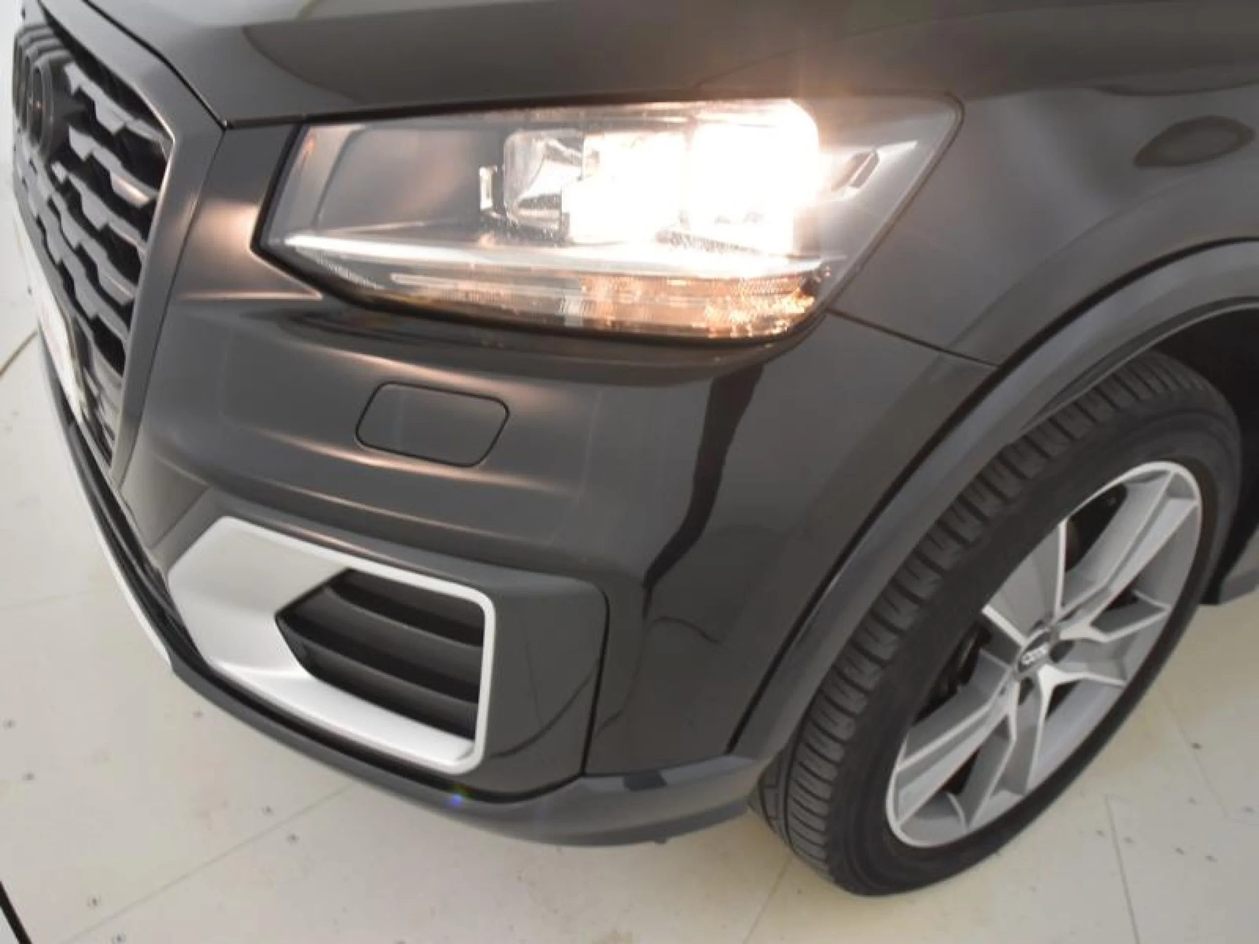 AUDI Q2 DESIGN 30 TDI 85KW (116CV) S TRONIC - Foto 18