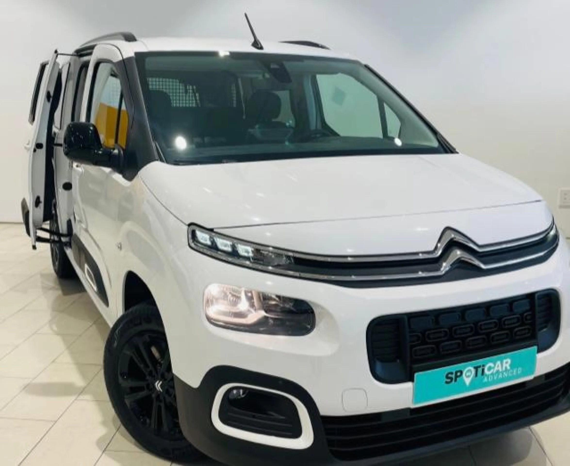 CITROEN BERLINGO BERLINGO TALLA M BLUEHDI  100CV S&S SHINE BUSINESS - Foto 2
