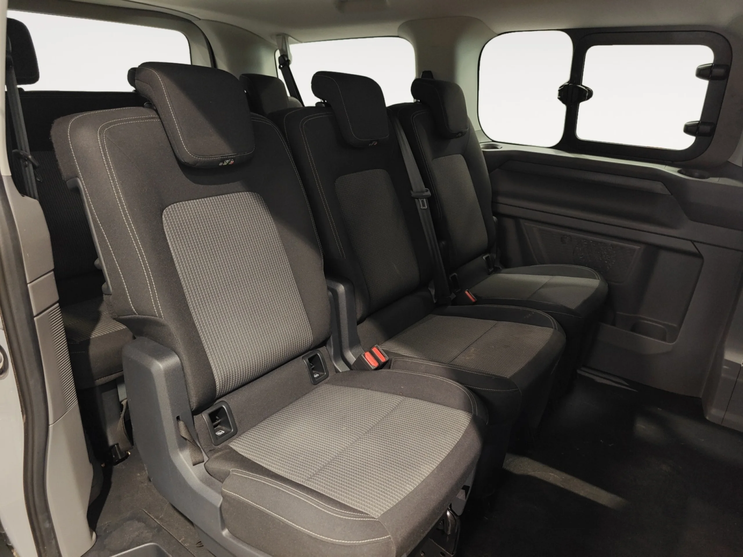 VOLKSWAGEN CARAVELLE CORTA 2.0 TDI 110 KW (150 CV) AUT 8 VEL - Foto 6