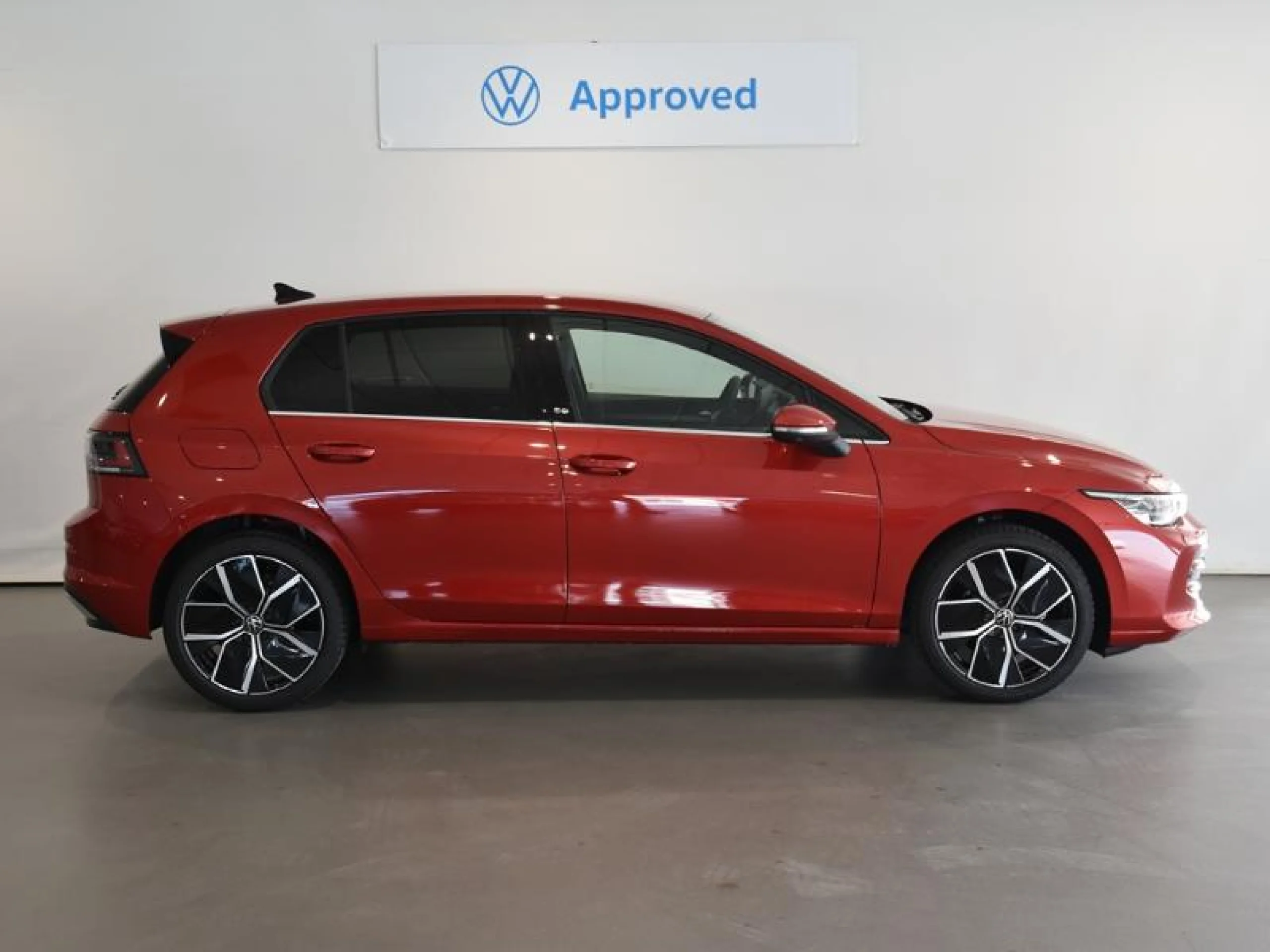 VOLKSWAGEN GOLF GOLF 50 ANIVERSARIO 2.0 TDI 85 KW (115 CV)  6 VEL. - Foto 3