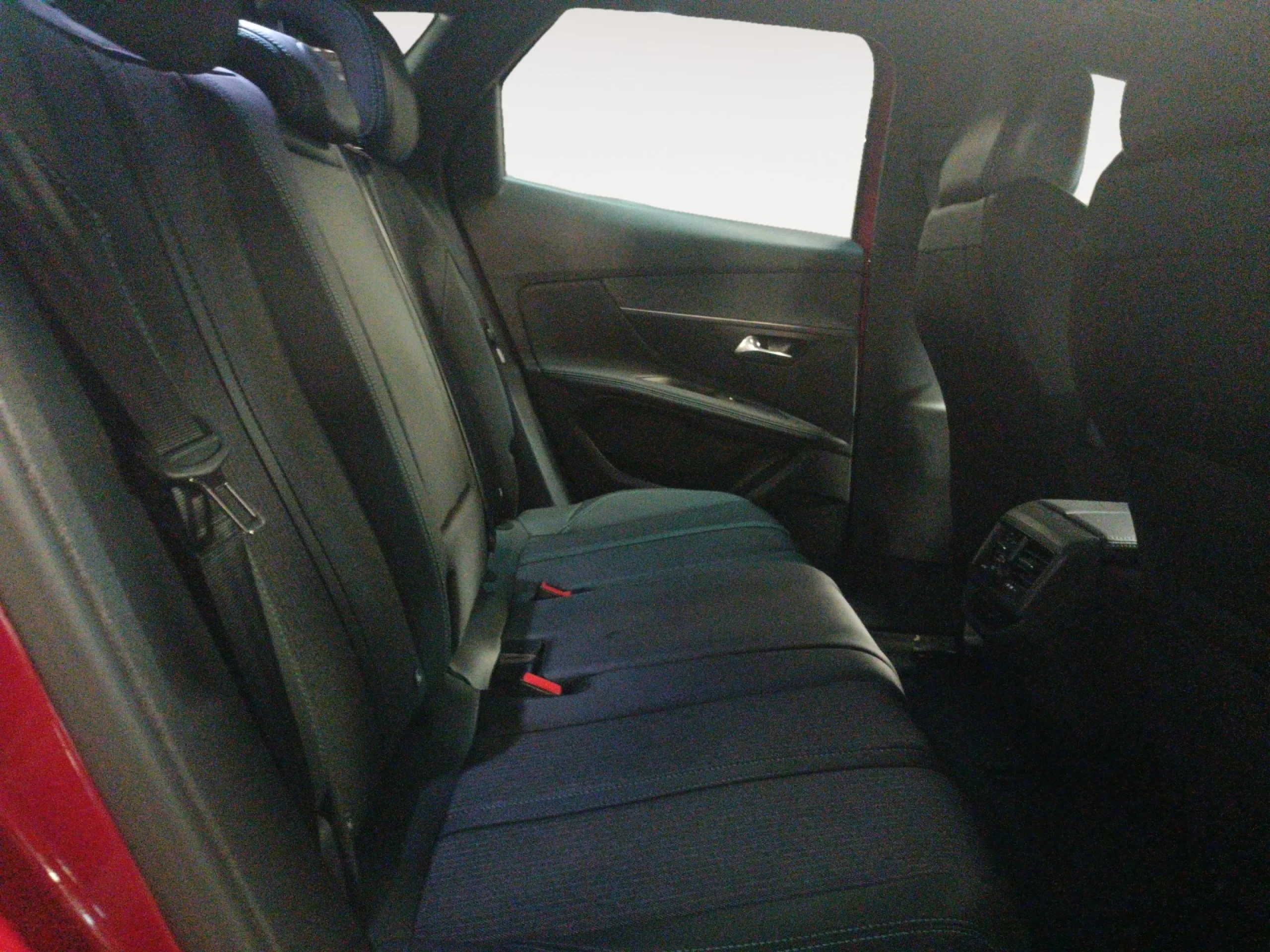 PEUGEOT 3008 1.2 PURETECH 96KW S&S ALLURE PACK EAT8 - Foto 6