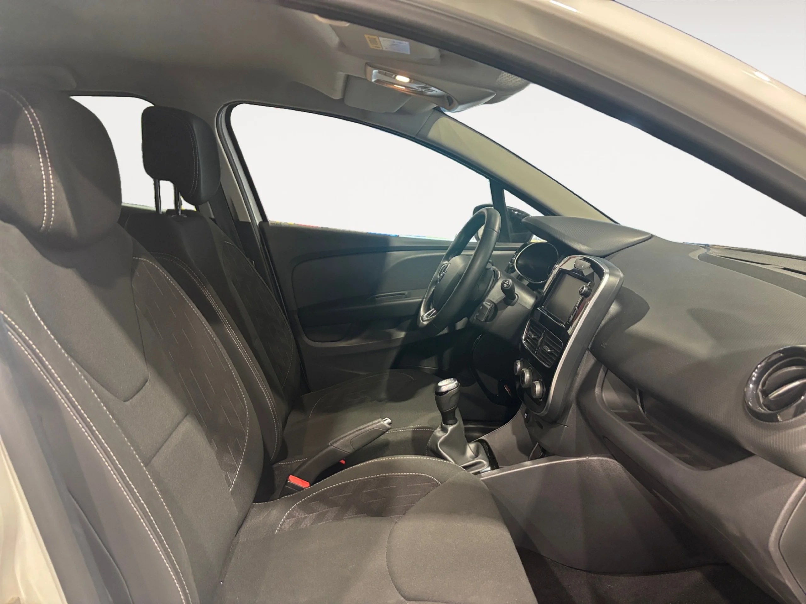 RENAULT CLIO LIMITED DCI 66KW (90CV)  18 - Foto 5