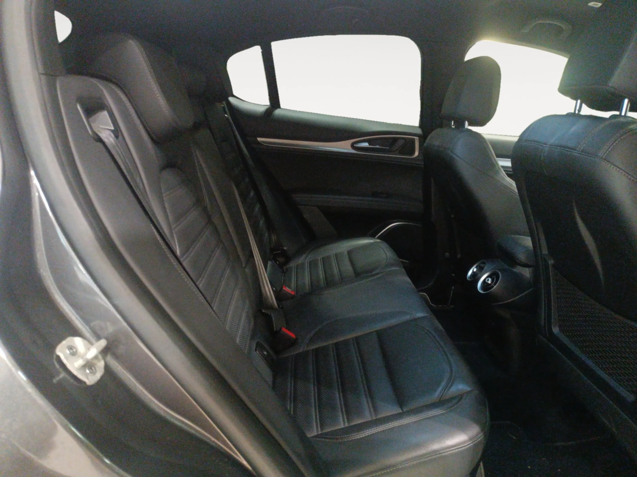 ALFA ROMEO STELVIO 2.2 DIÉSEL 154KW (210CV) VELOCE Q4 - Foto 6