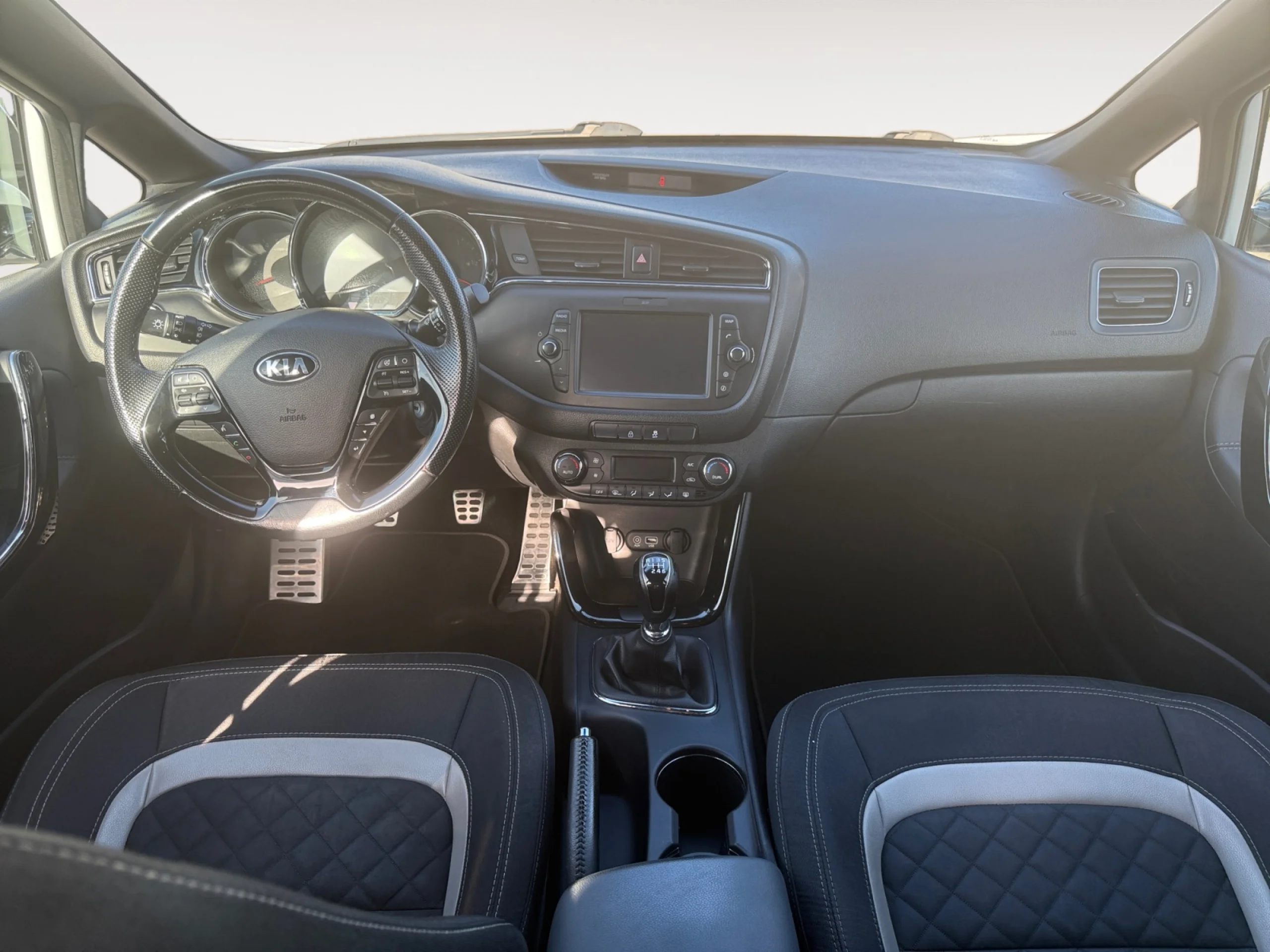 KIA CEED 1.6 CRDI 100KW (136CV) GT LINE - Foto 4