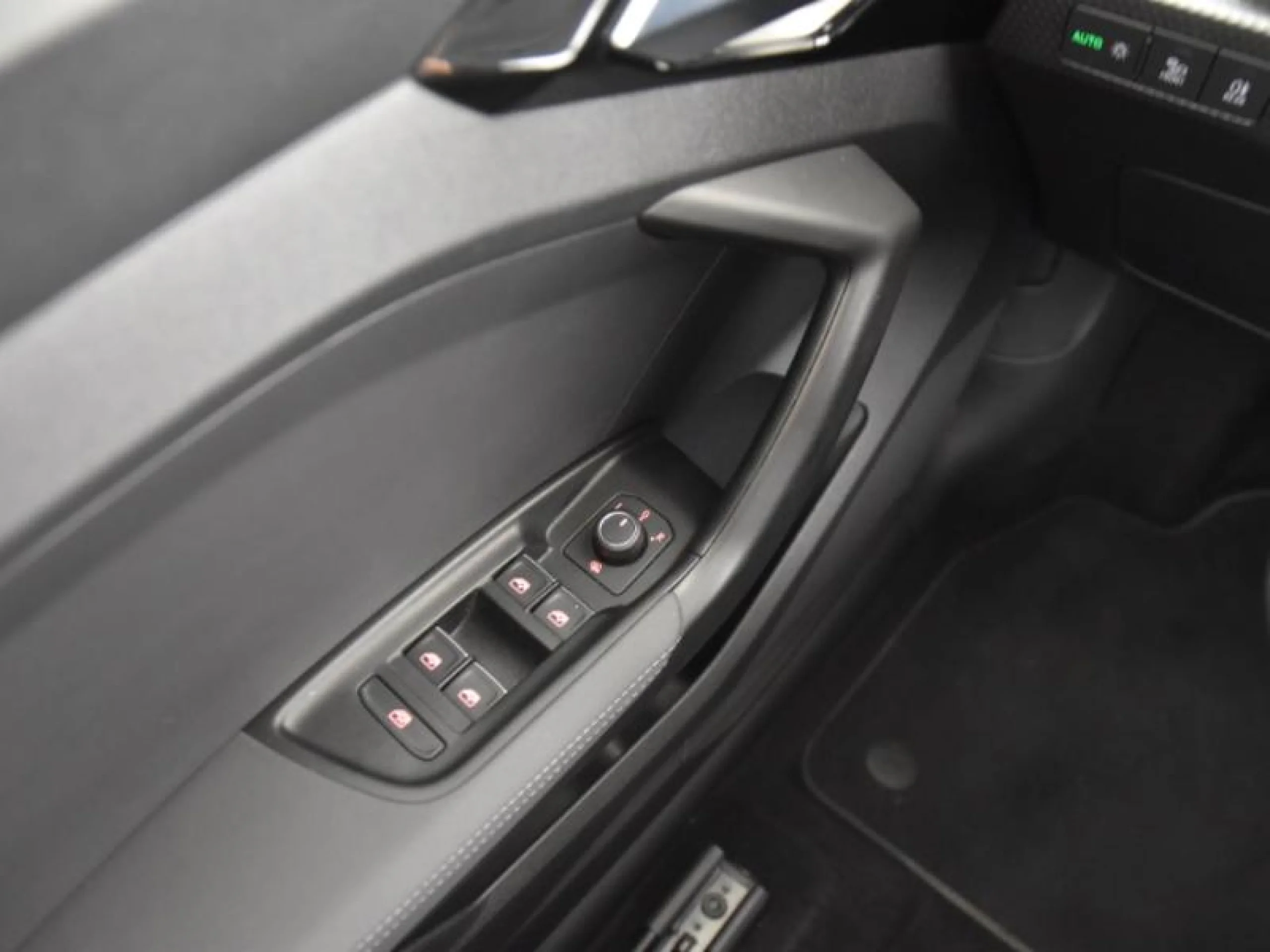 AUDI A1 SPORTBACK ADRENALIN 25 TFSI 70KW (95CV) - Foto 15