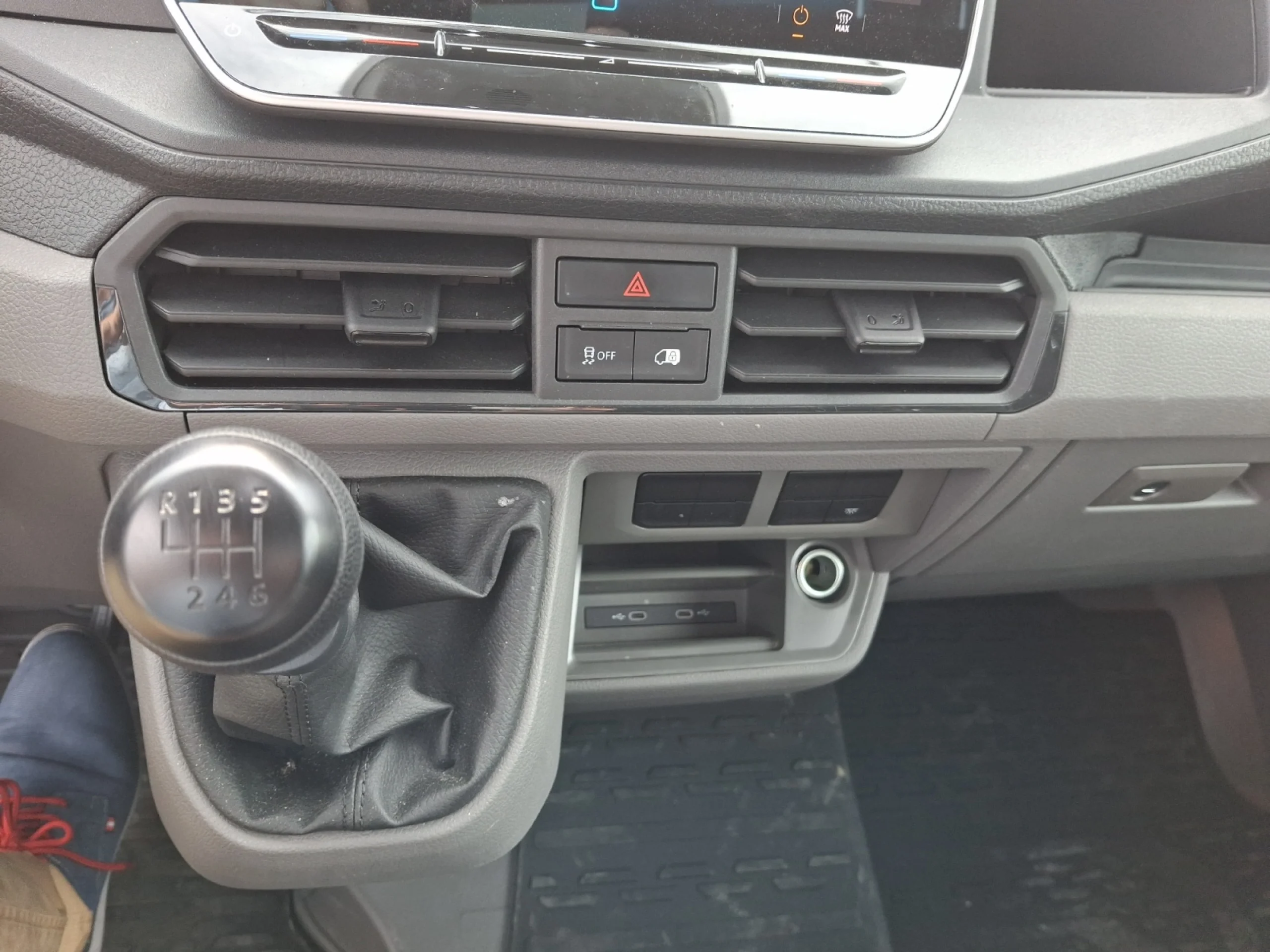 VW COMERCIALES Crafter CRAFTER  35 FURG N  BATALLA MEDIA L3H2 2.0 TDI FWD 103 KW (140 CV) 6 VEL. 3500 KG - Foto 17