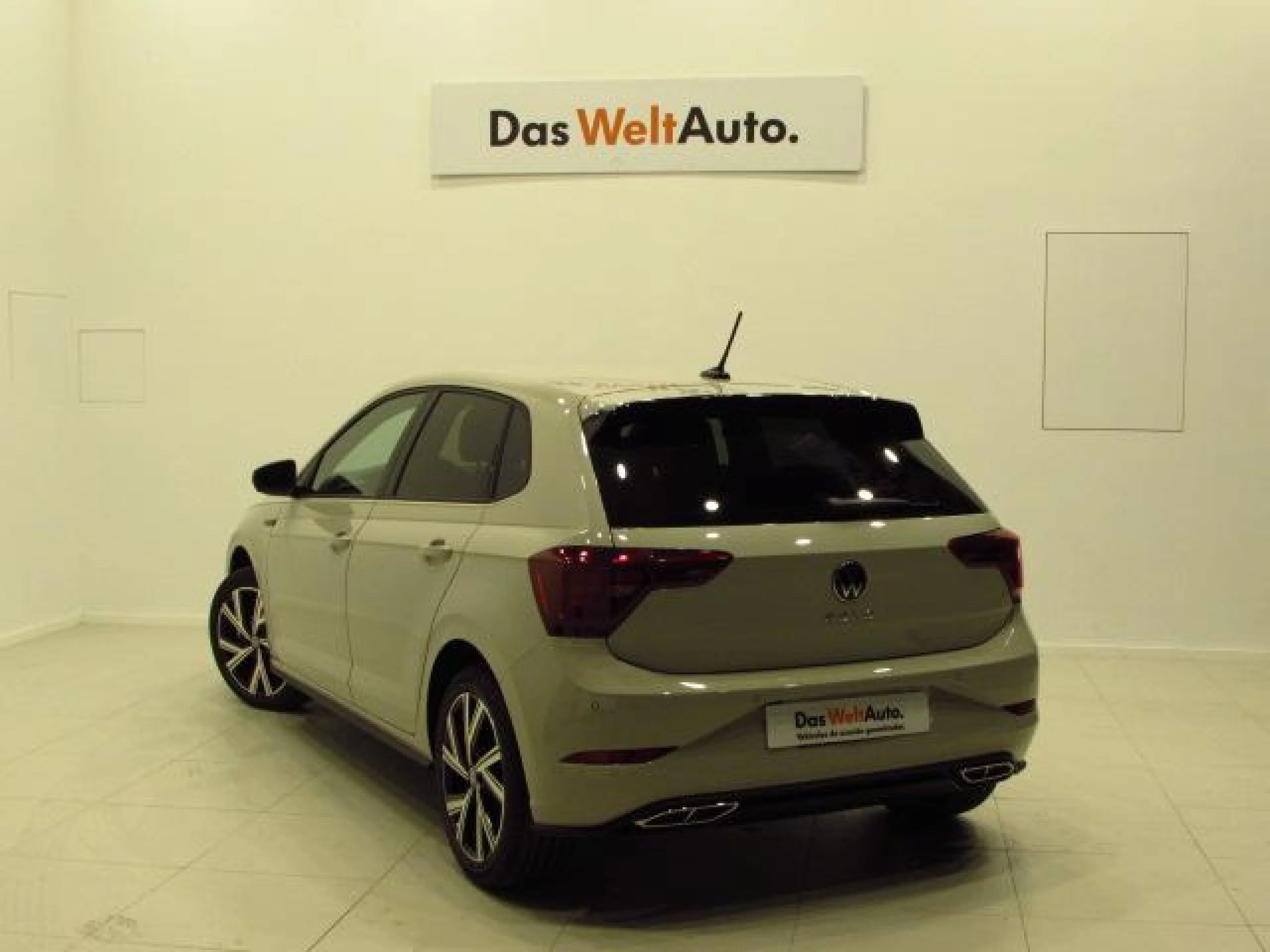 VOLKSWAGEN POLO R LINE 1.0 TSI 81KW (110CV) DSG - Foto 2