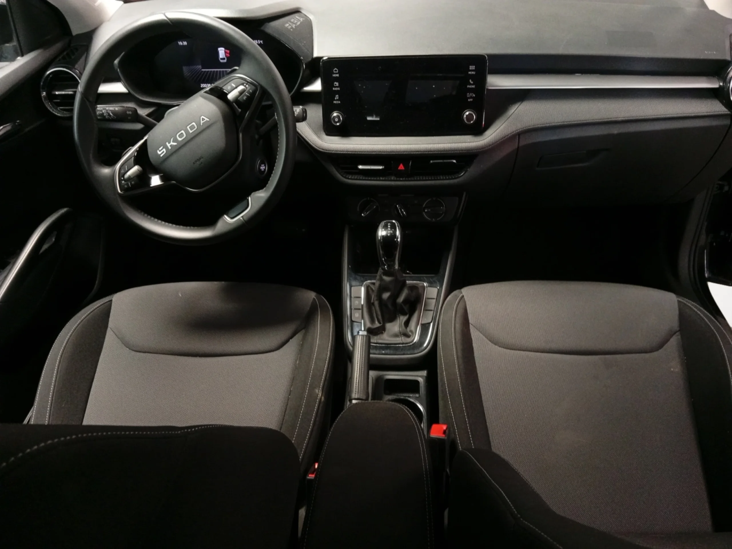 SKODA FABIA 1.0 TSI 85KW (115CV) DSG SELECTION - Foto 4