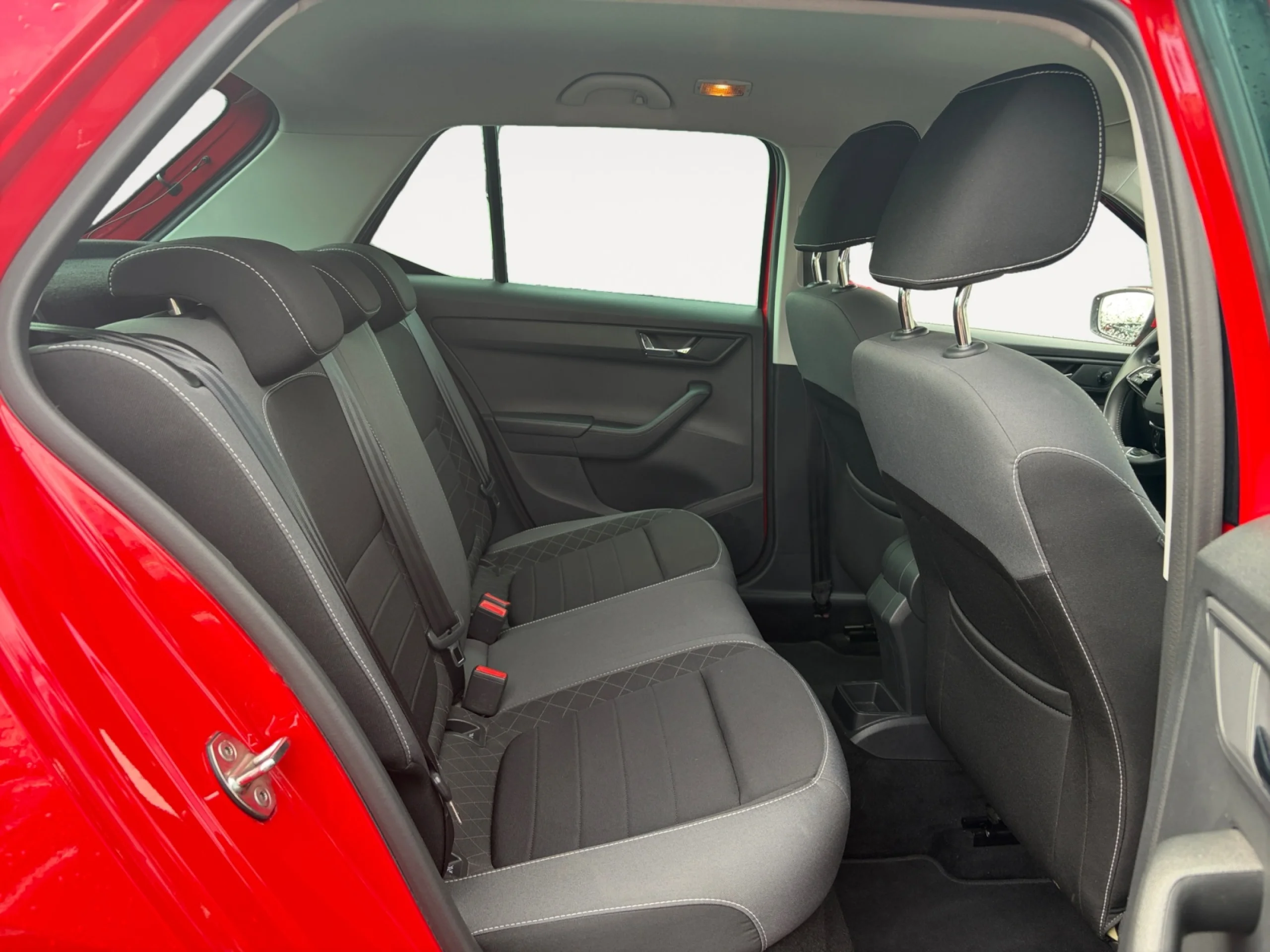 SKODA FABIA 1.0 TSI 70KW (95CV) AMBITION - Foto 6