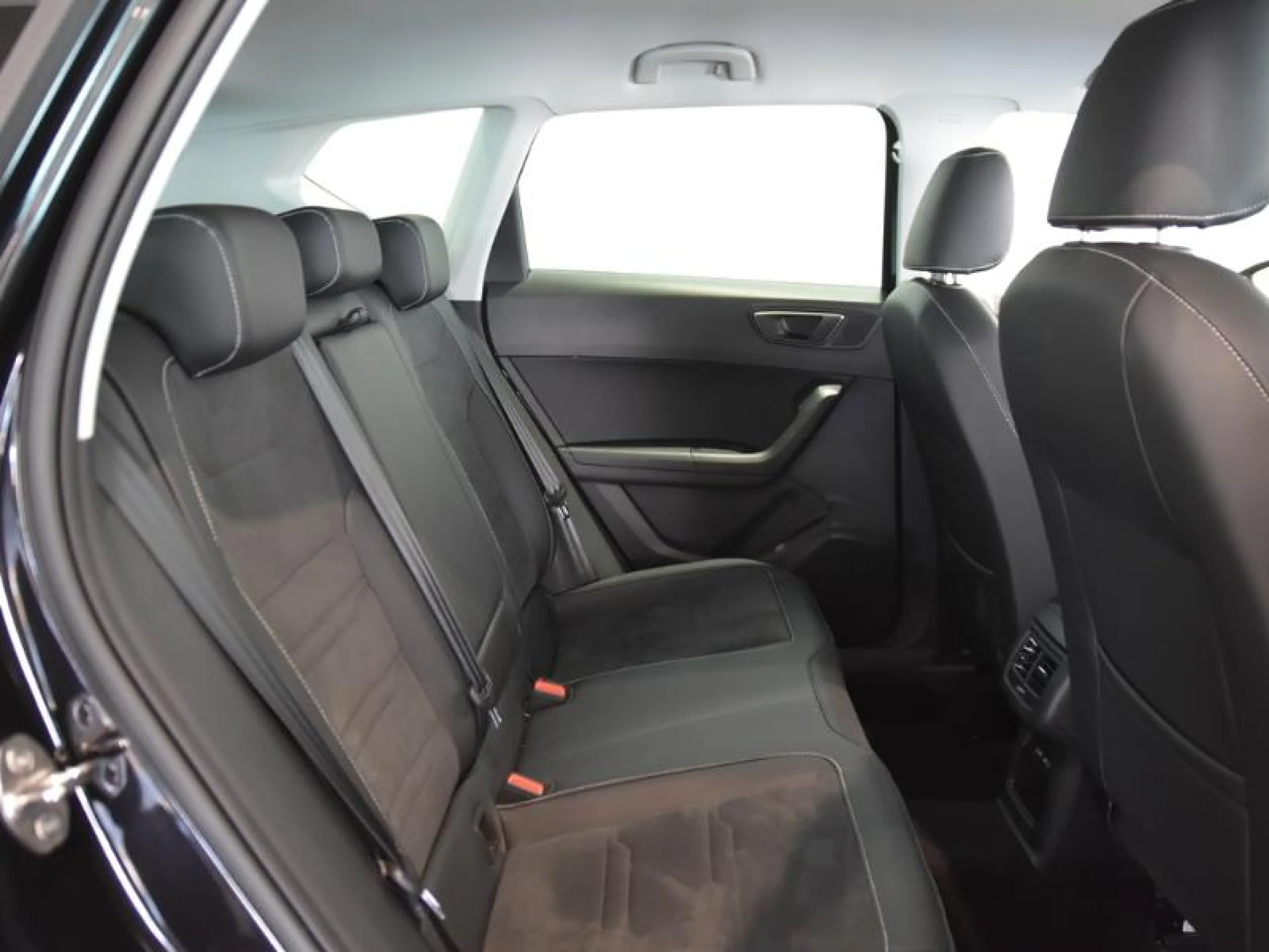 SEAT ATECA 1.5 TSI 110KW DSG X PERIENCE XL - Foto 6