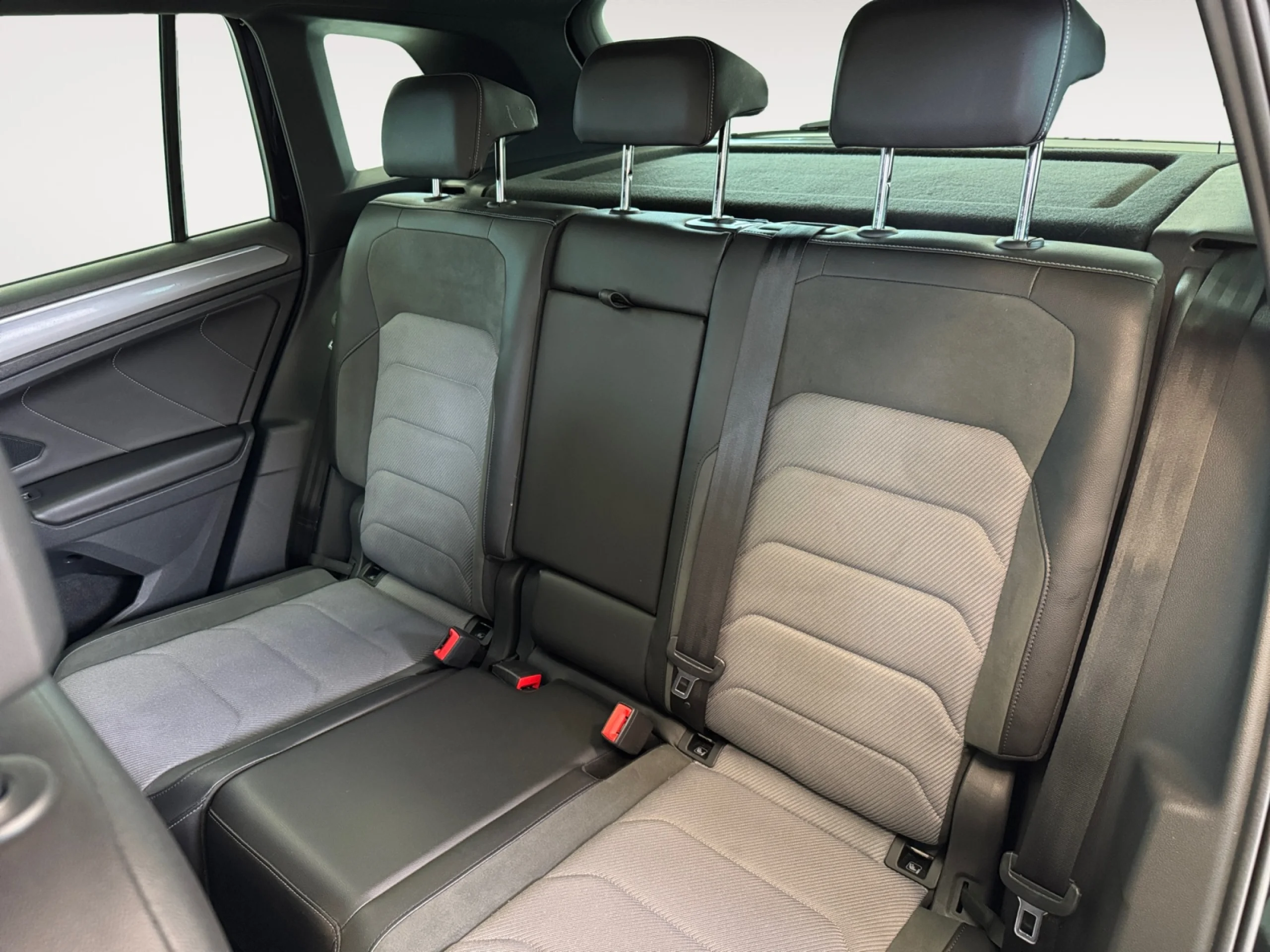 VOLKSWAGEN TIGUAN SPORT 1.5 TSI 110KW (150CV) DSG - Foto 6