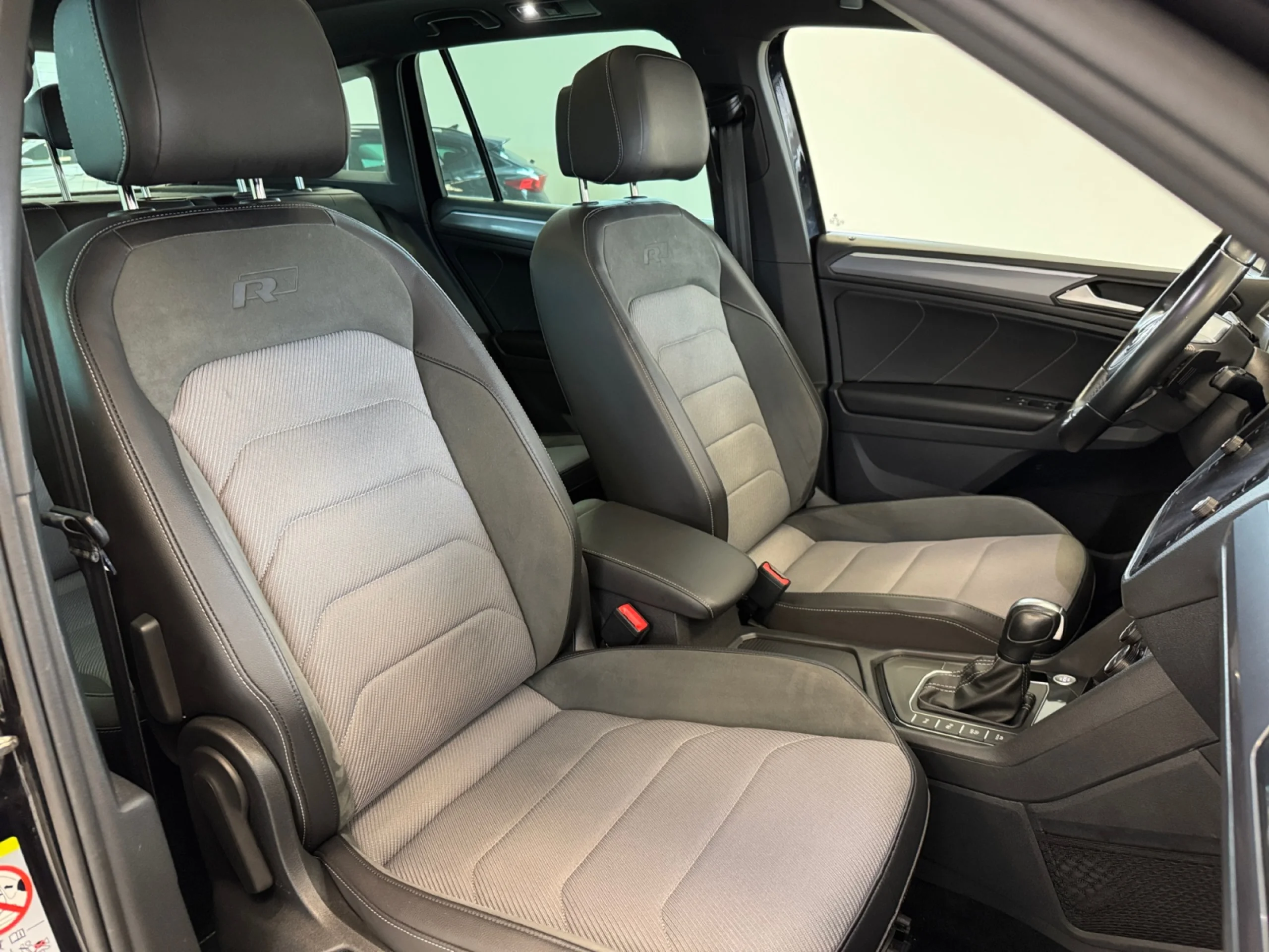 VOLKSWAGEN TIGUAN SPORT 1.5 TSI 110KW (150CV) DSG - Foto 14