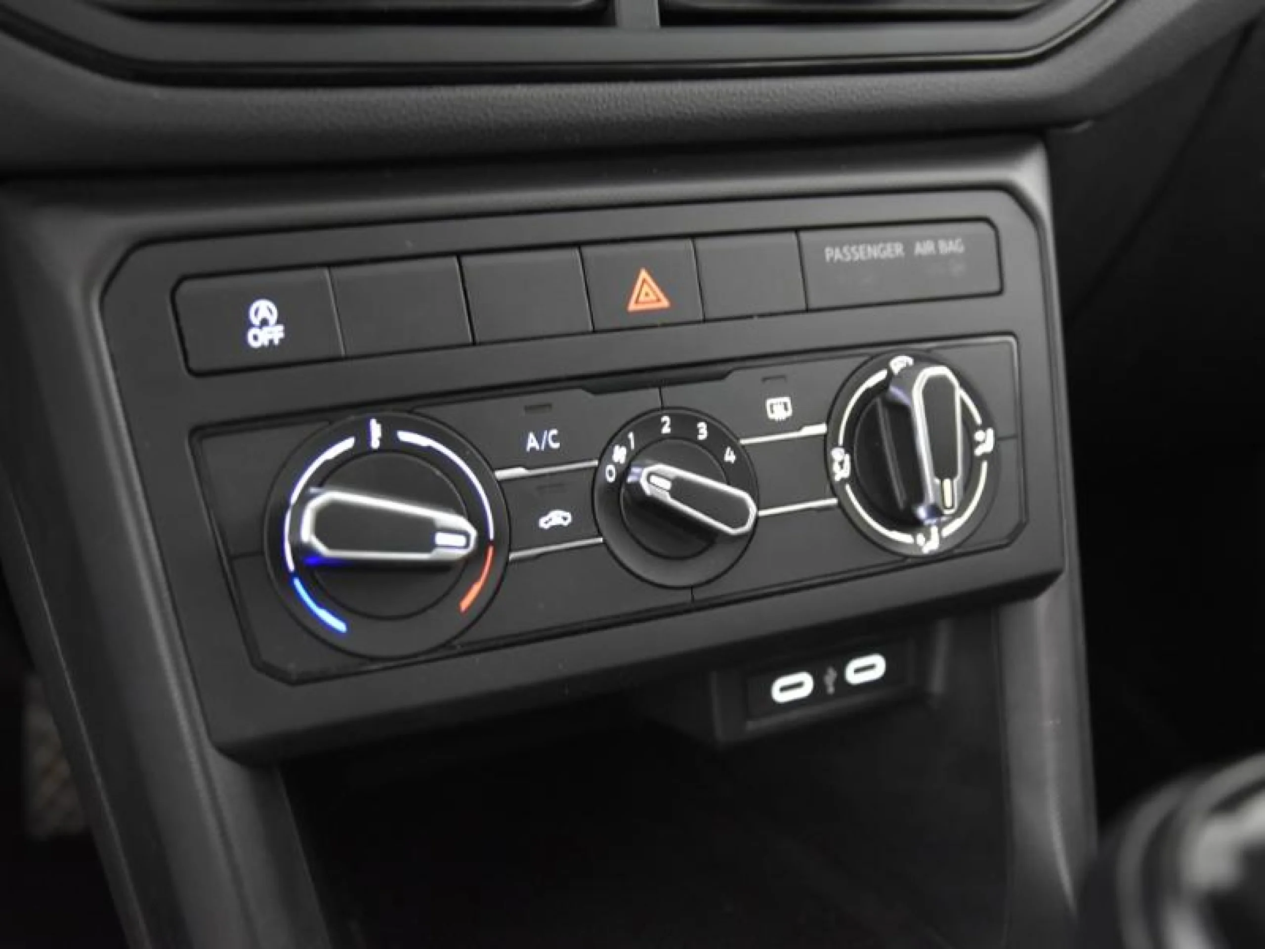 VOLKSWAGEN T CROSS T CROSS 1.0 TSI 70KW (95CV) - Foto 11