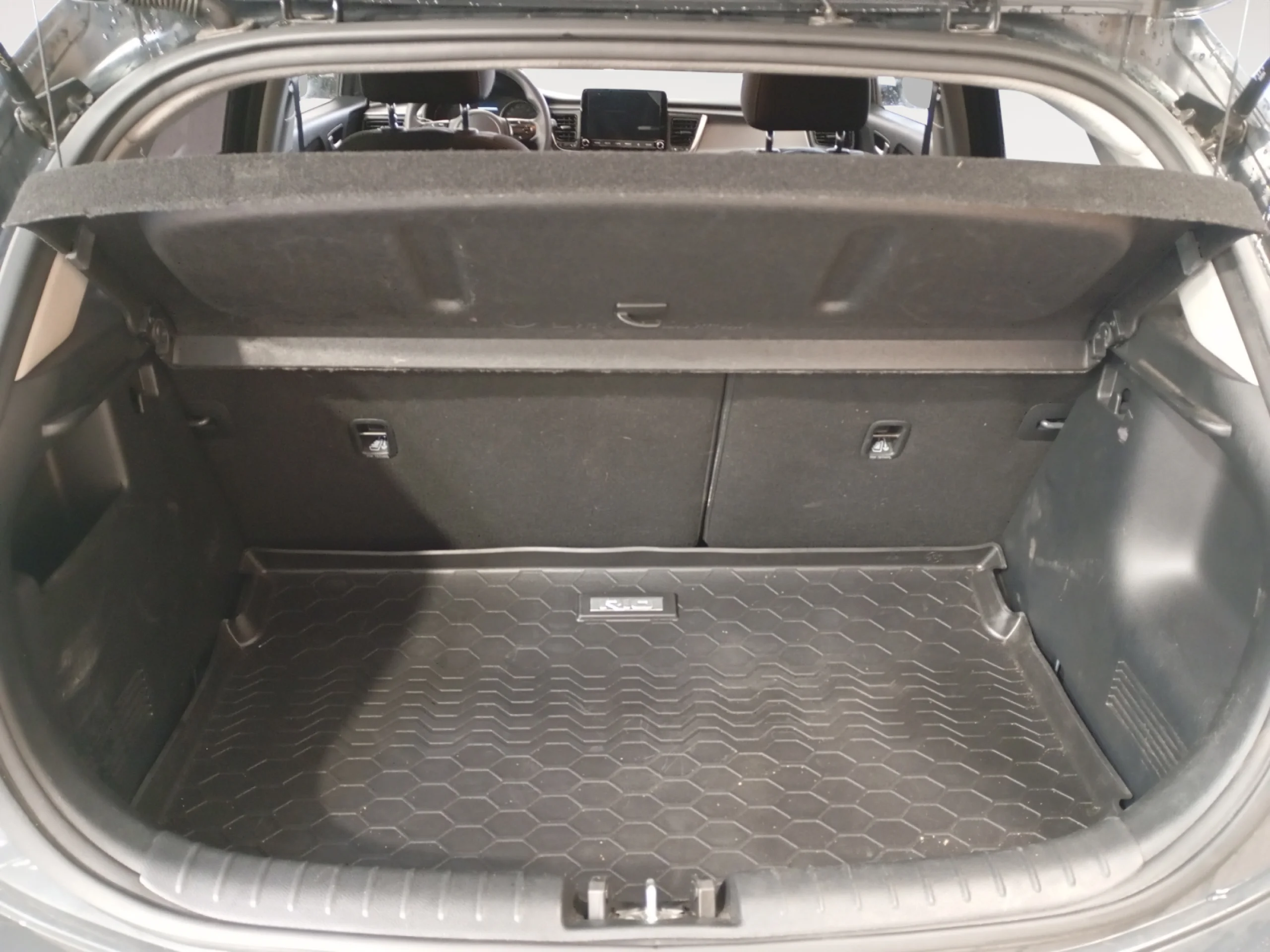 KIA Rio 1.0 T GDI 74KW (100CV) MHEV IMT DRIVE - Foto 7