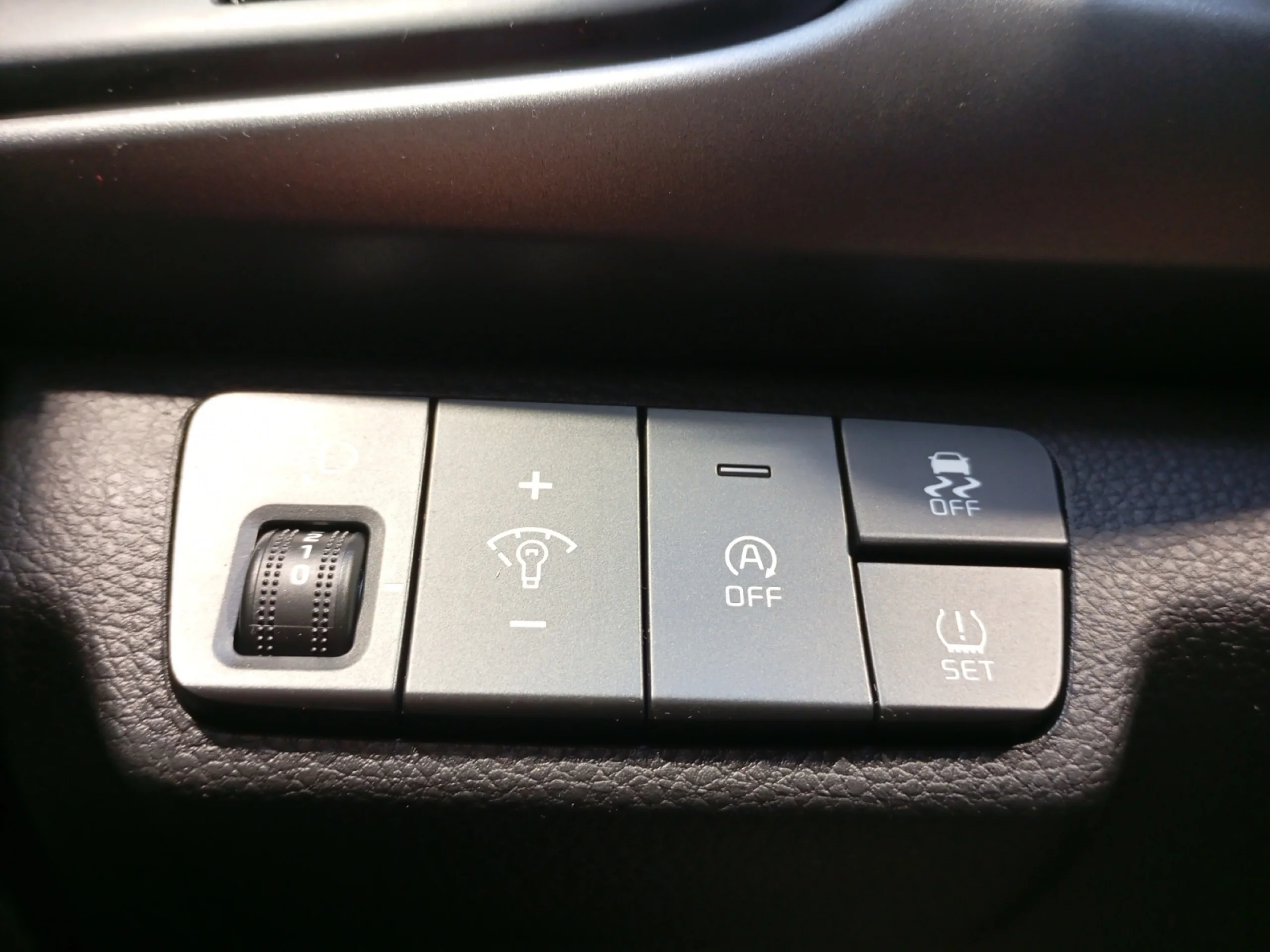 KIA Rio 1.0 T GDI 74KW (100CV) MHEV IMT DRIVE - Foto 16