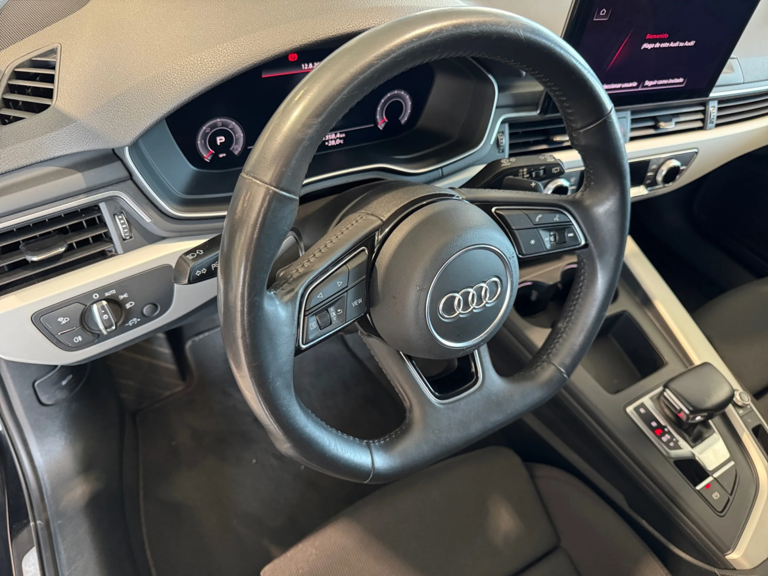 AUDI A4 AVANT BLACK LINE 35 TDI 120KW S TRONIC - Foto 9