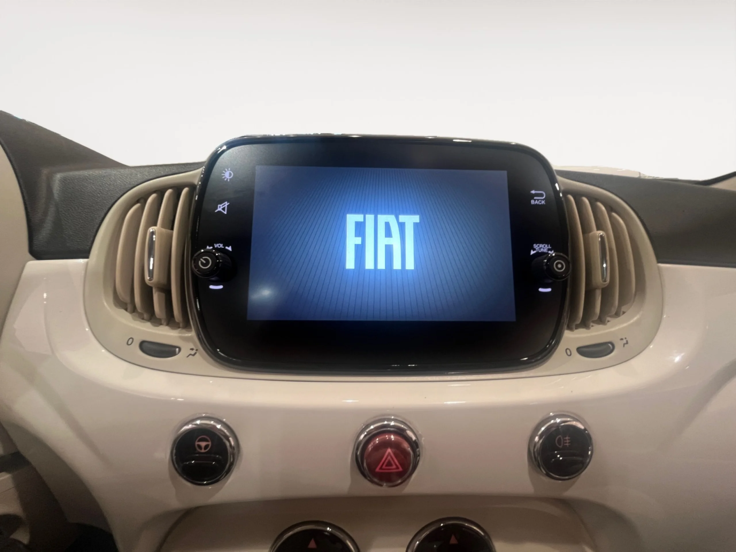 FIAT 500 DOLCEVITA 1.0 HYBRID 51KW (70 CV) - Foto 11